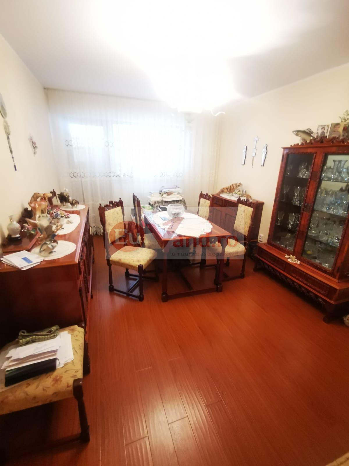 De vanzare apartament cu 3 camere Mazepa 1, BR-uri, etaj 4/10, 98.000 E - 6