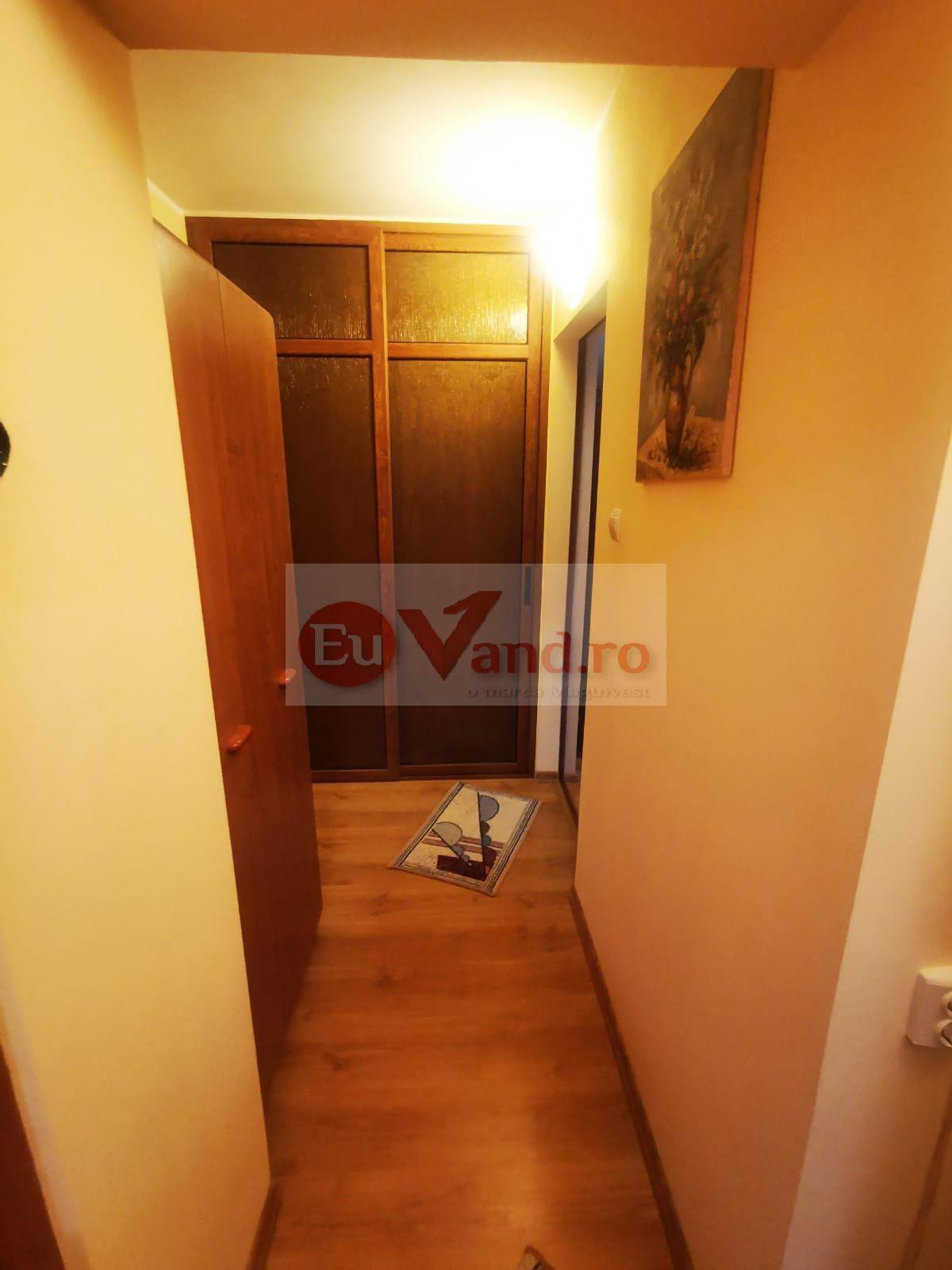 De vanzare apartament cu 3 camere Mazepa 1, BR-uri, etaj 4/10, 98.000 E - 8