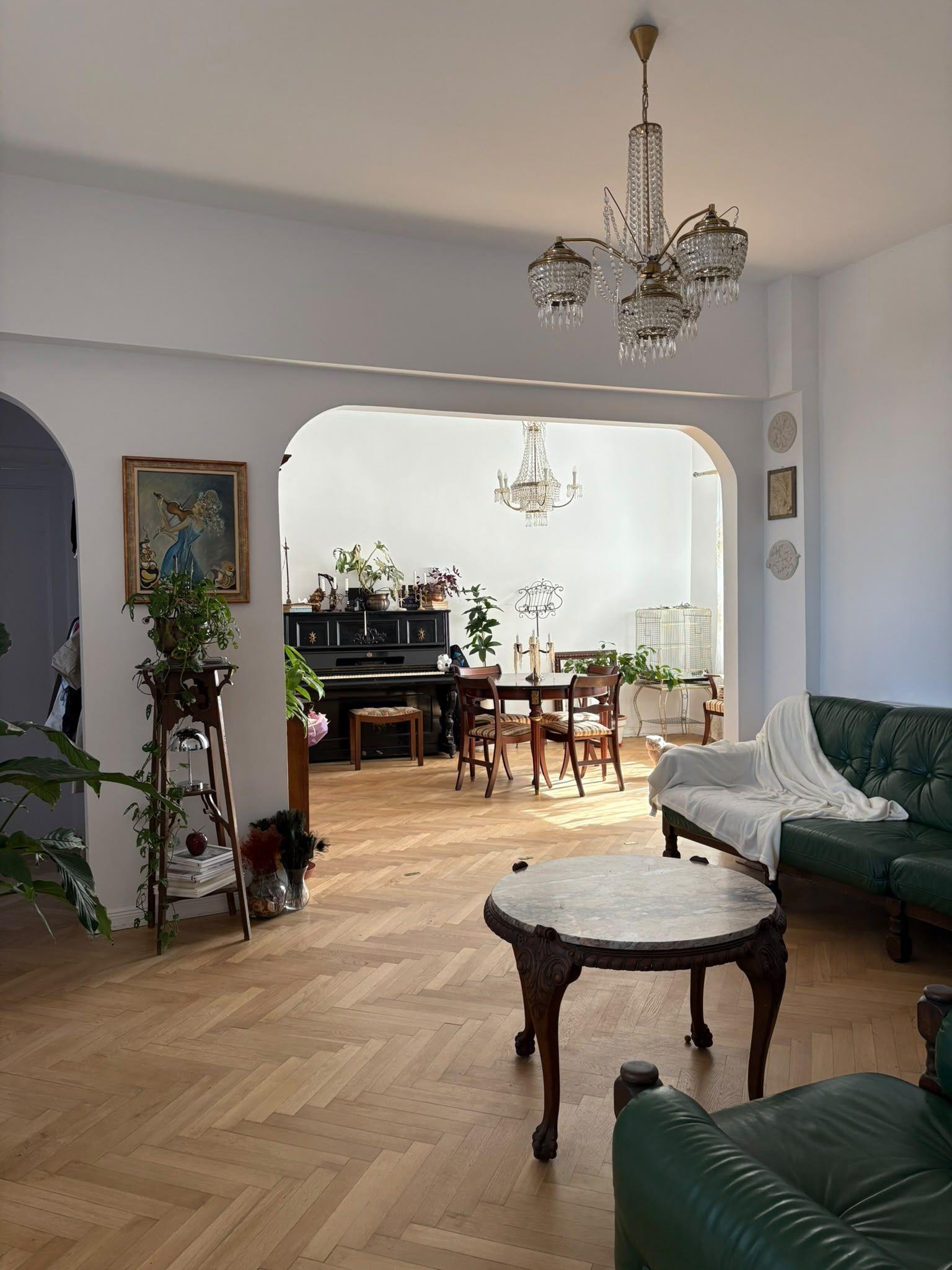 Apartament 4 camere Calea Victoriei Bloc Consolidat - 1