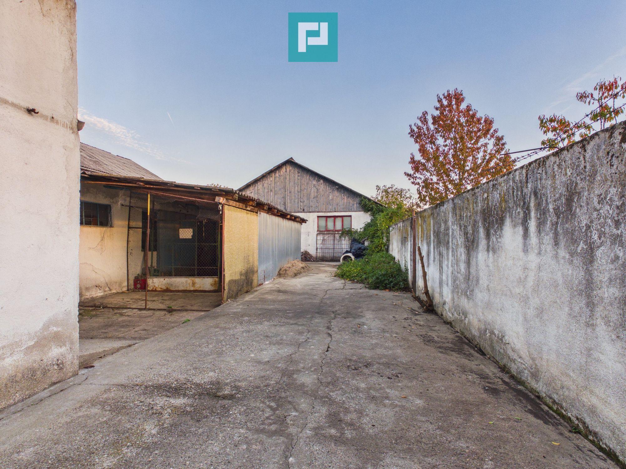 Proprietate impresionantă Sântana - 3500 mp utili - 31