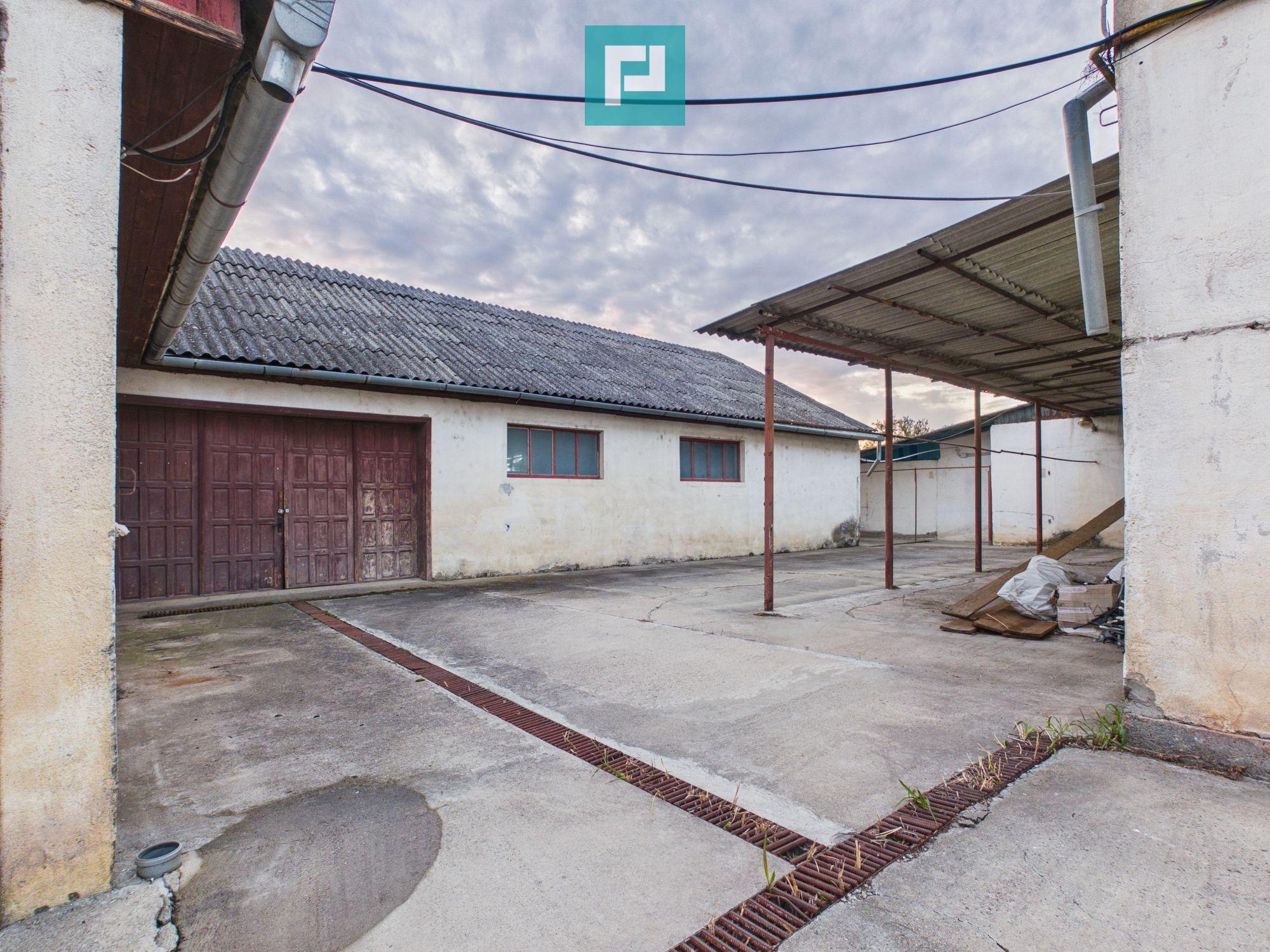 Proprietate impresionantă Sântana - 3500 mp utili - 60
