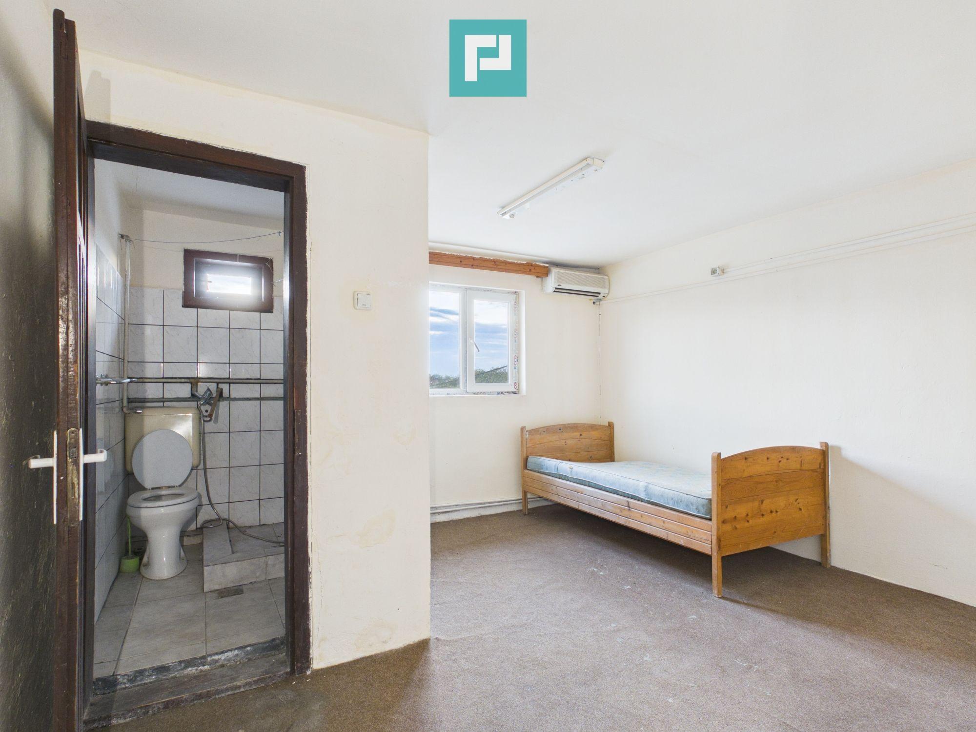 Proprietate impresionantă Sântana - 3500 mp utili - 33