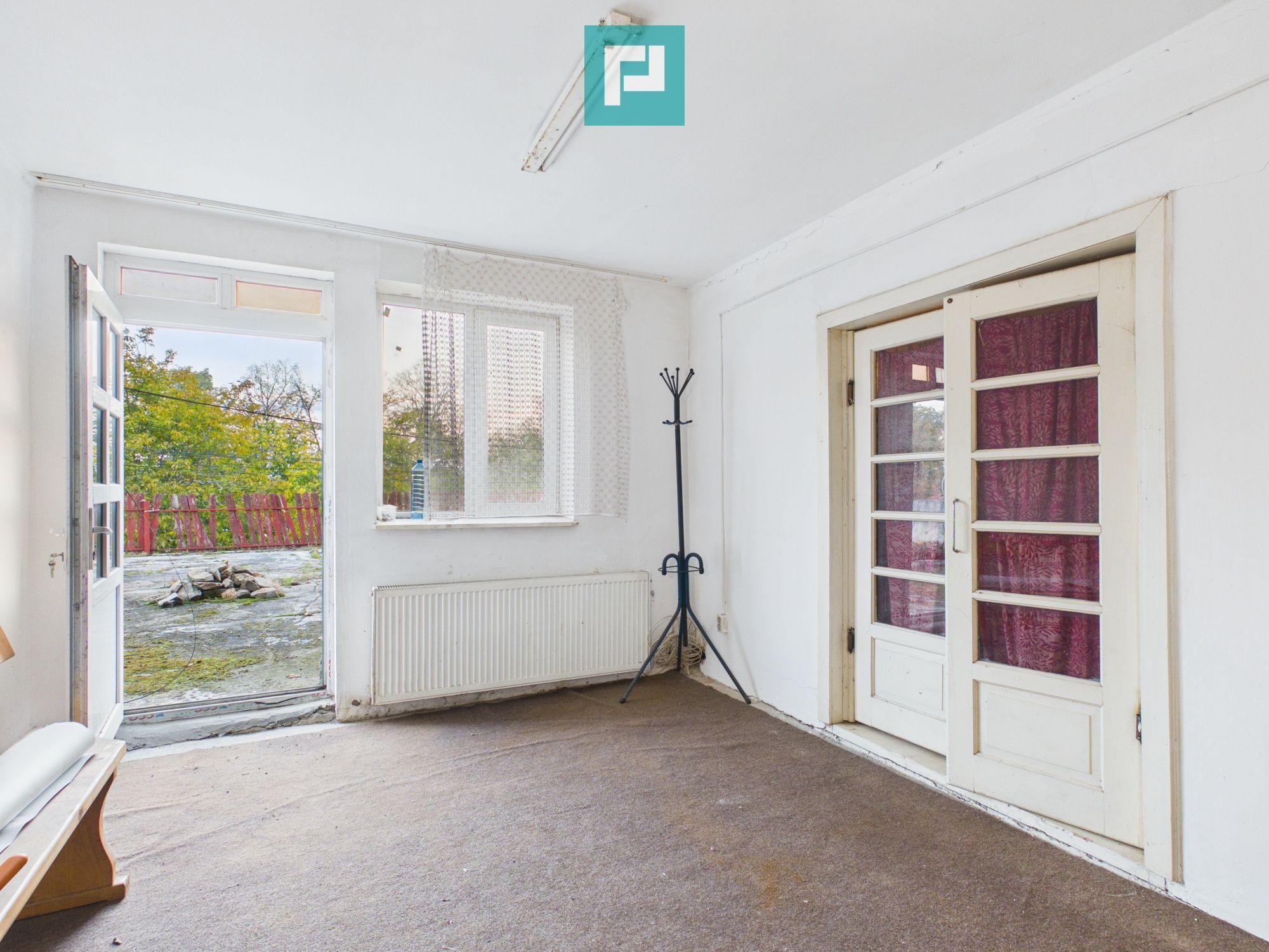 Proprietate impresionantă Sântana - 3500 mp utili - 39