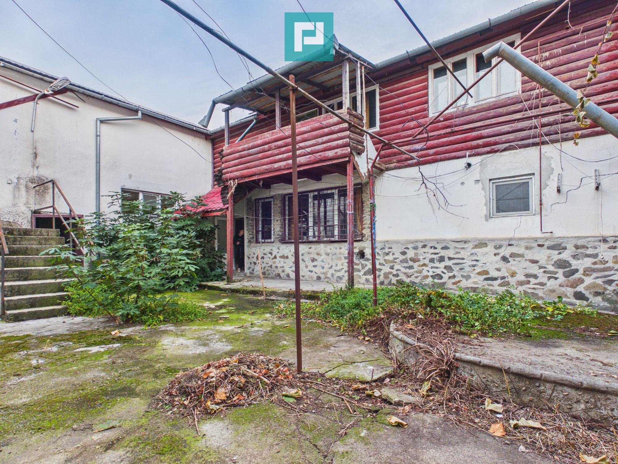 Proprietate impresionantă Sântana - 3500 mp utili - 54