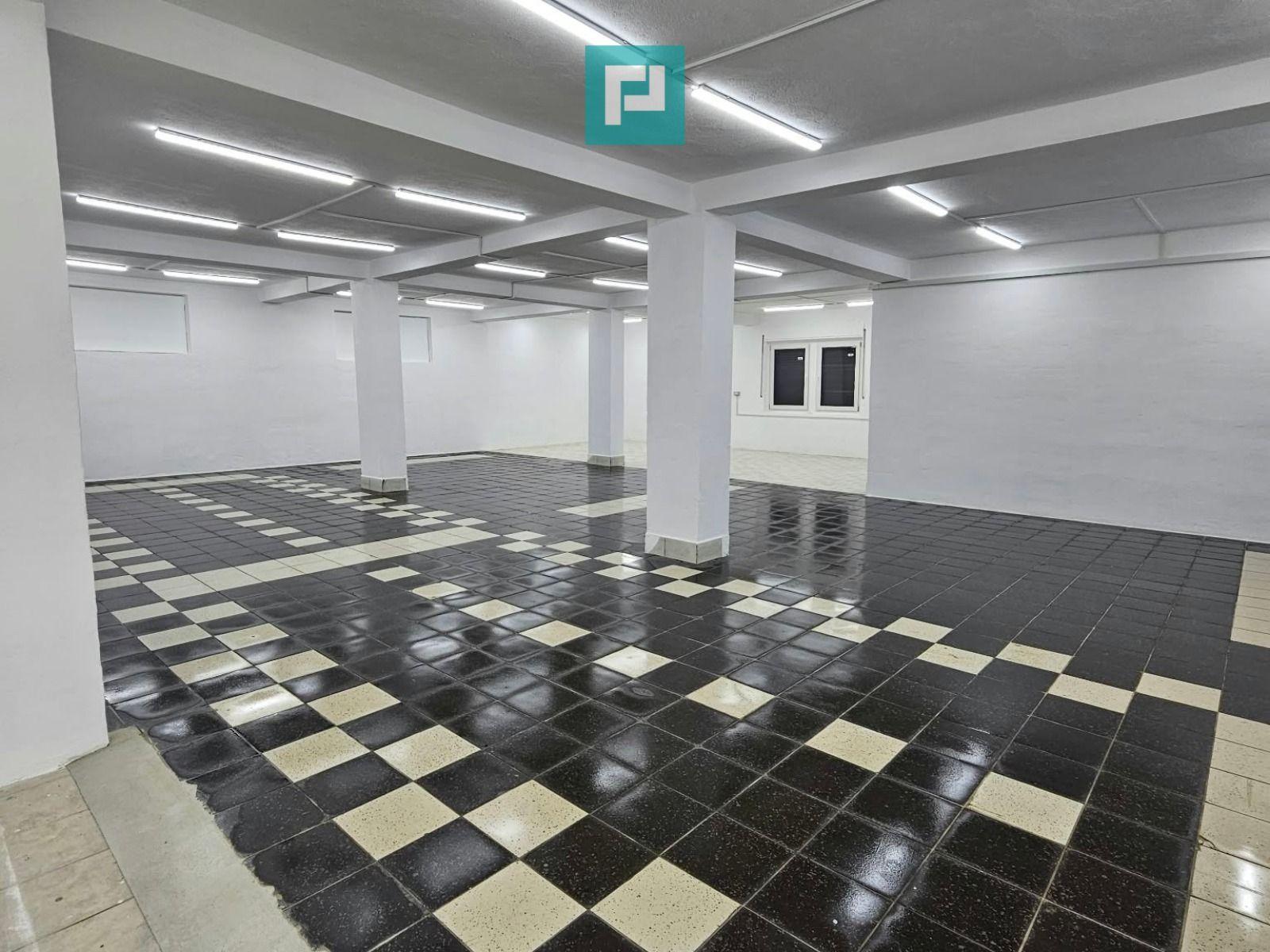 Proprietate impresionantă Sântana - 3500 mp utili - 10