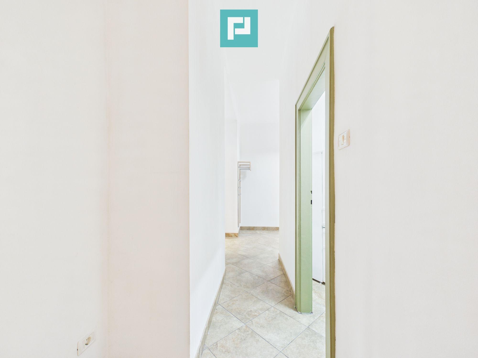 Apartament de închiriat cu 2 camere central, Arad - 2