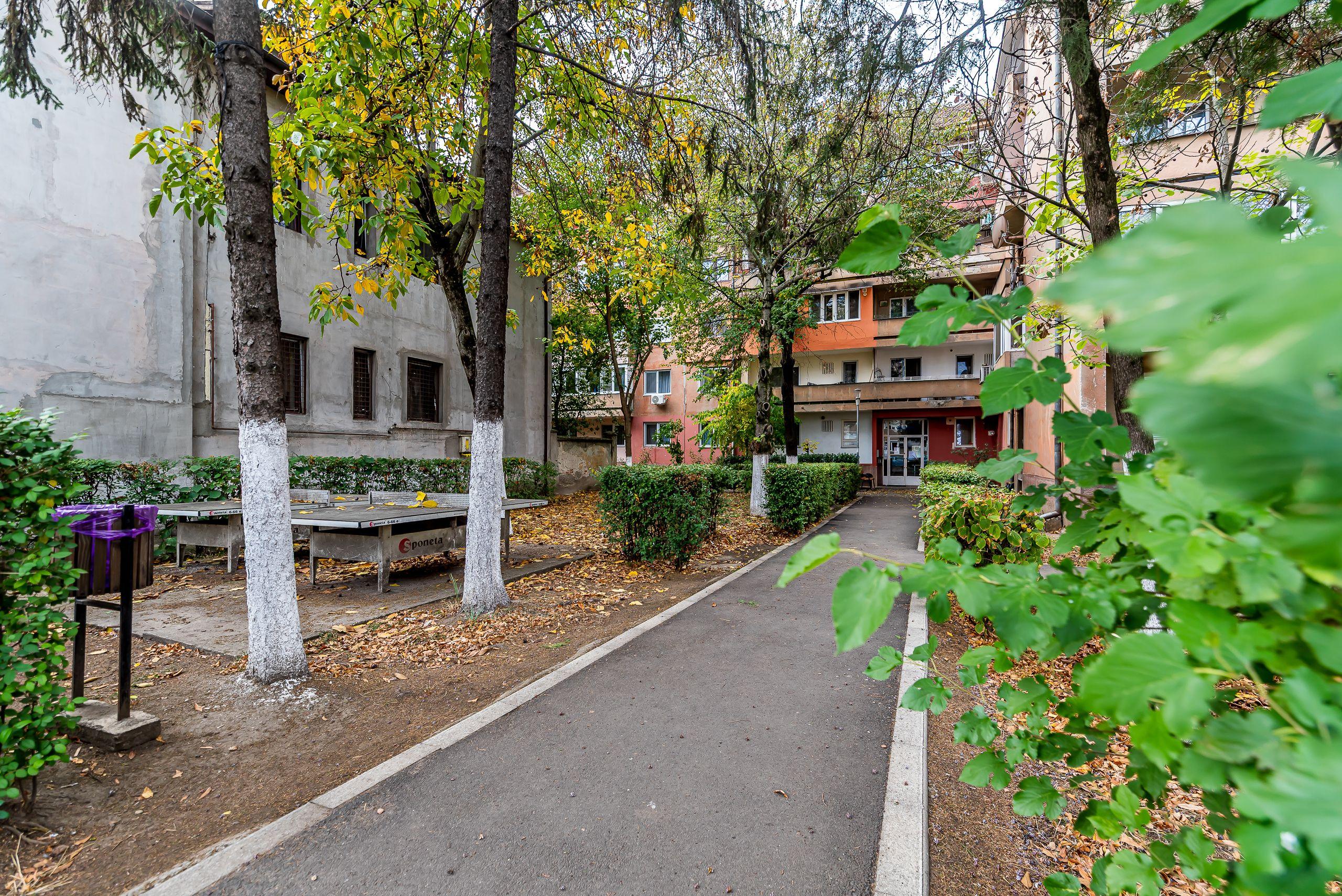Apartament 2 camere - Etaj 1 - Calea Romanilor, Centru - COMISION 0 - 2
