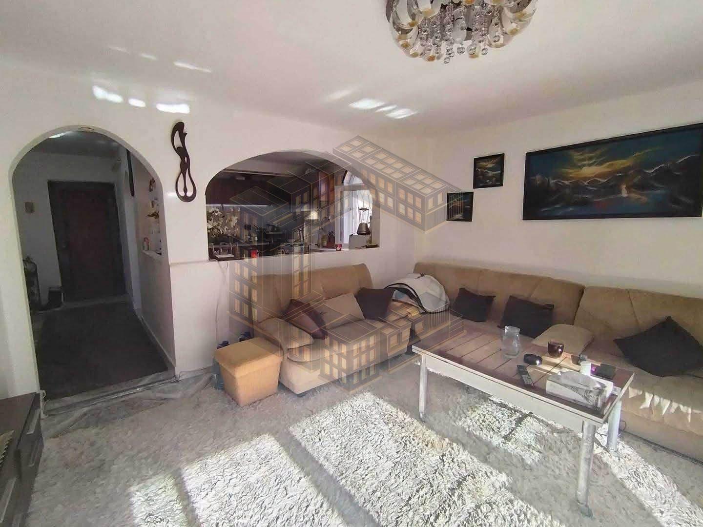 Apartament cu 3 camere, decomandat, centrala,de vânzare, Girocului - 2