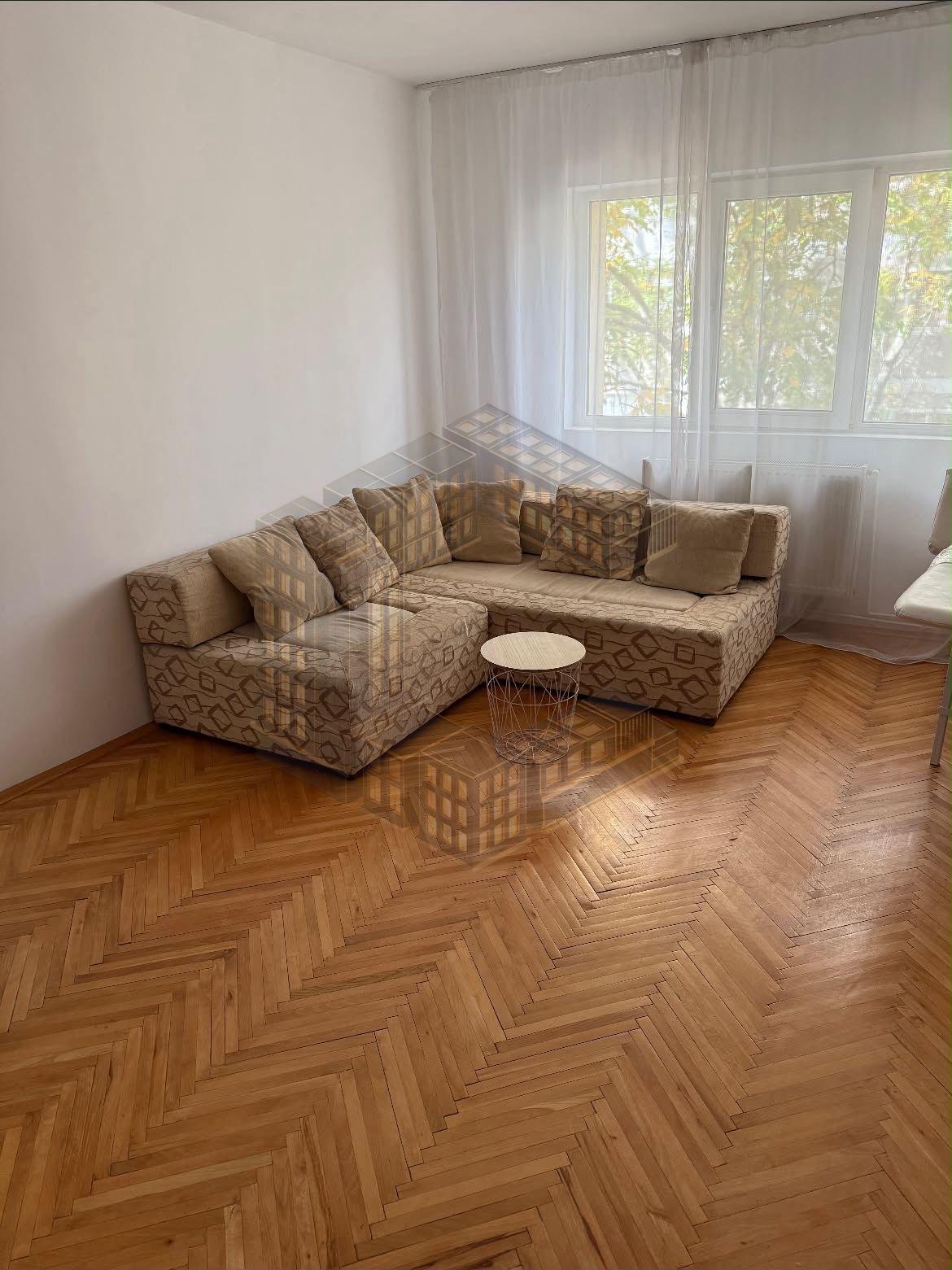 Apartament cu 3 camere,decomandat,etaj intermediar,de vânzare,Soarelui - 4