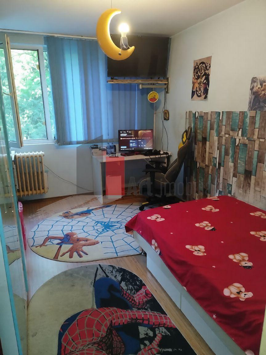Vânzare apartament decomandat 3 camere - Bd. Obregia - 3