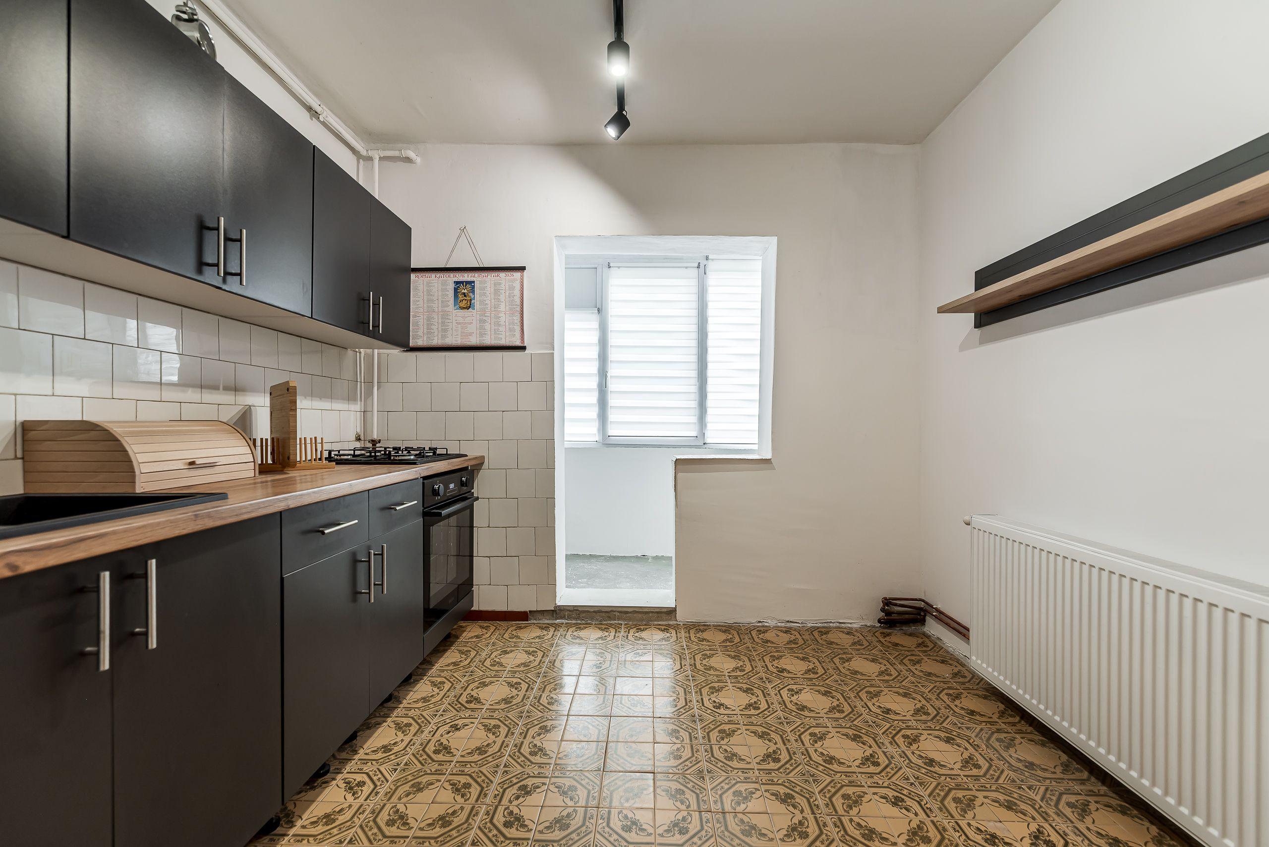 Apartament 2 camere decomandat - Etaj 2 - zona UTA - COMISION 0 - 2