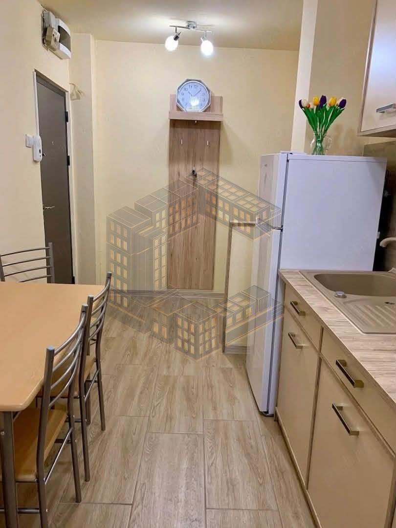 Apartament cu 2 camere, semidecomandat, centrala proprie, de vanzare - 2