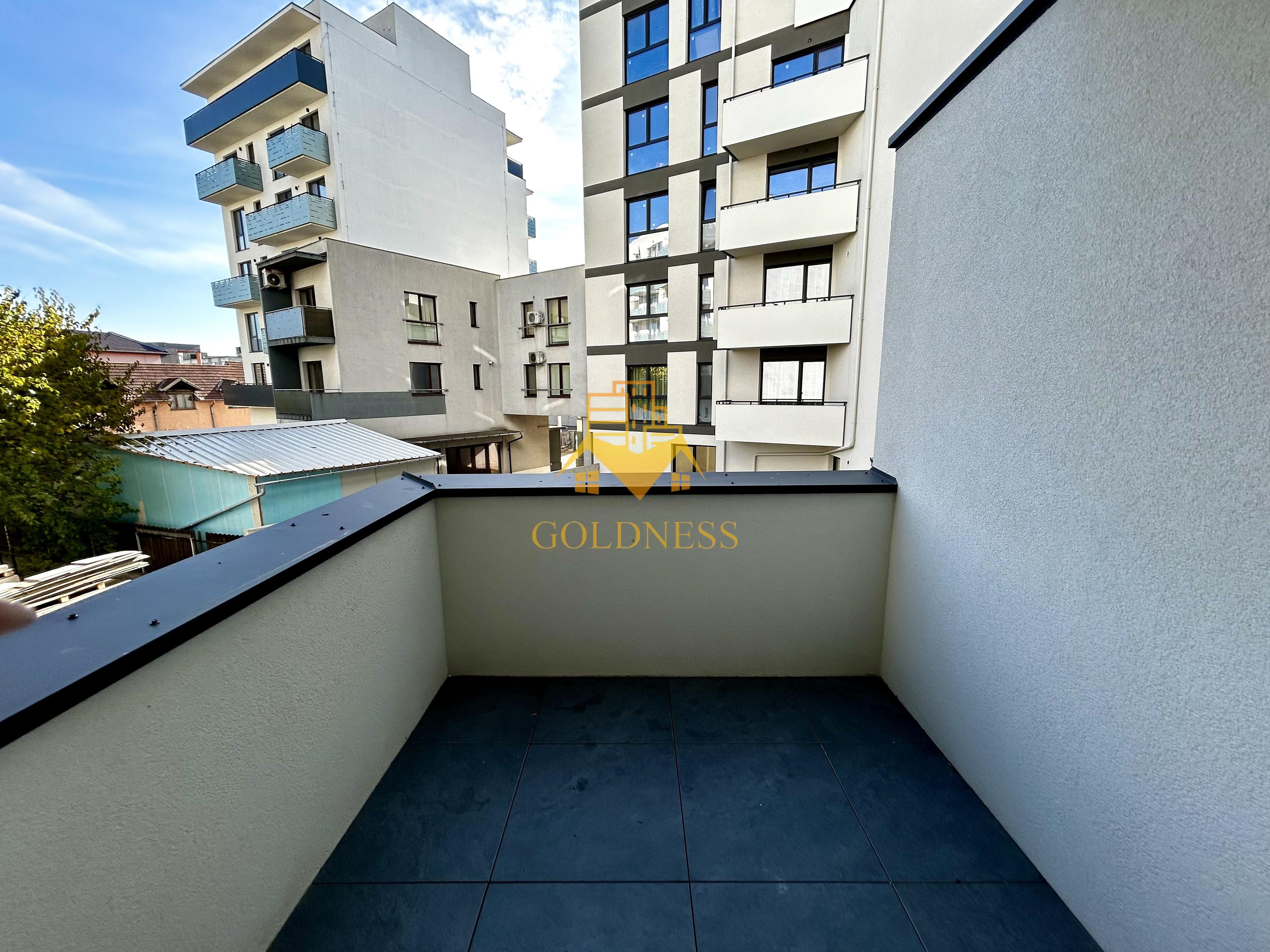 2 camere open space, Parcare, Prima Inchiriere, Piata Oser, Bulgaria - 8