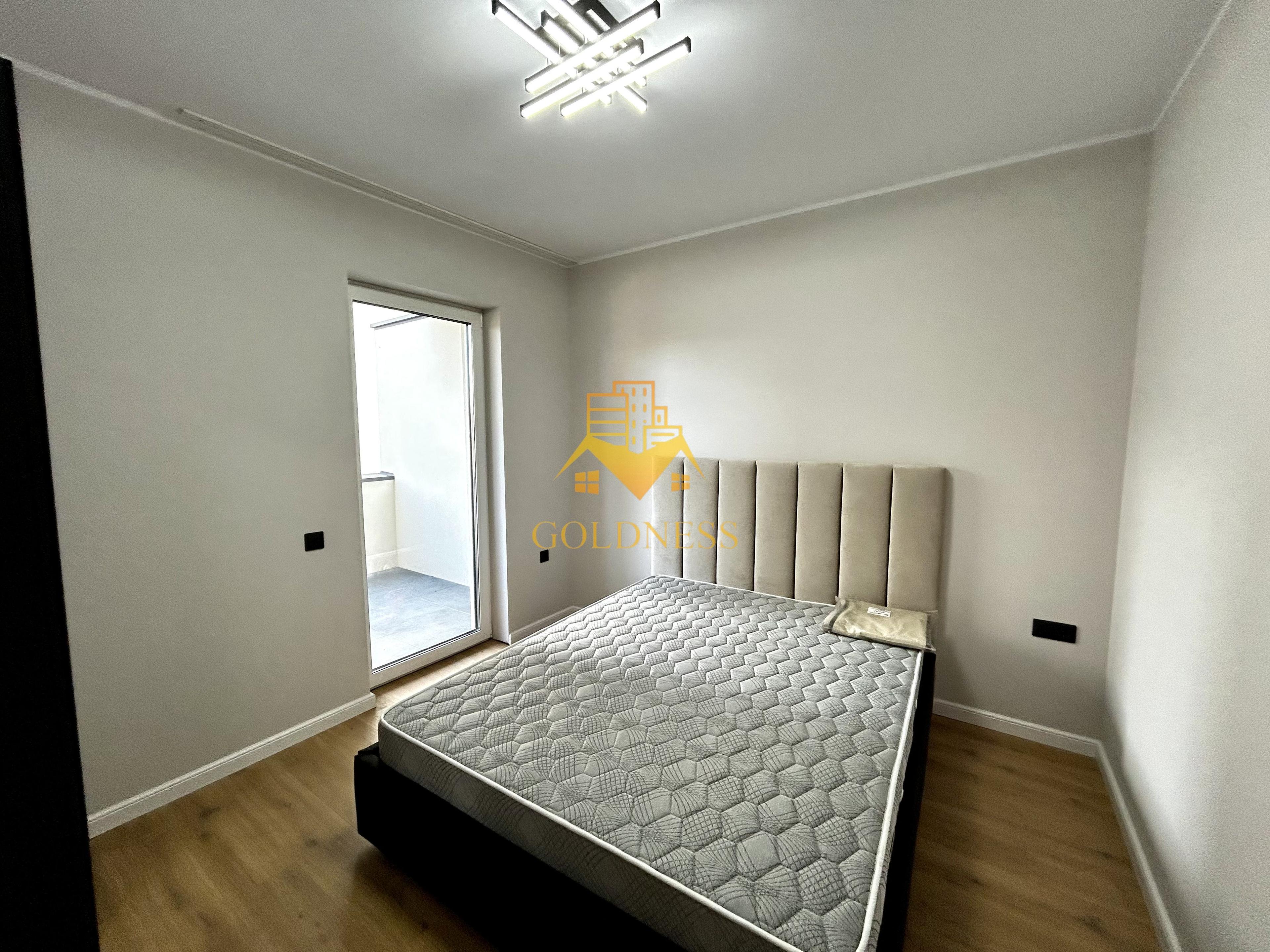 2 camere open space, Parcare, Prima Inchiriere, Piata Oser, Bulgaria - 1