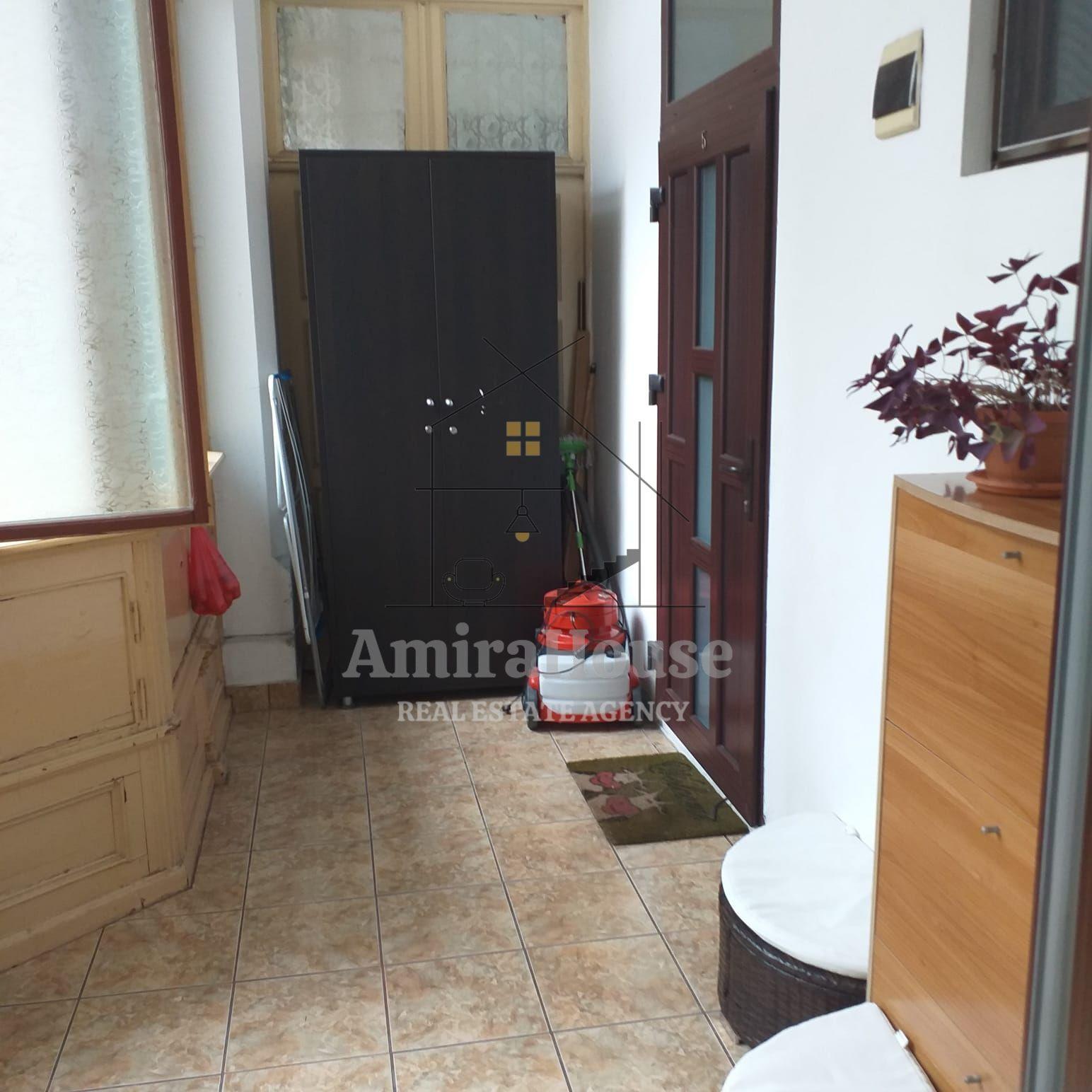 Apartament 3 camere, finisat, 75 mp si pod mansardabil, Bulevardul Eroilor - 30