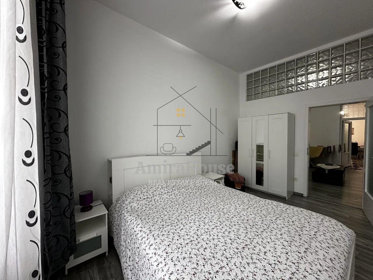 Apartament 3 camere, finisat, 75 mp si pod mansardabil, Bulevardul Eroilor - 14