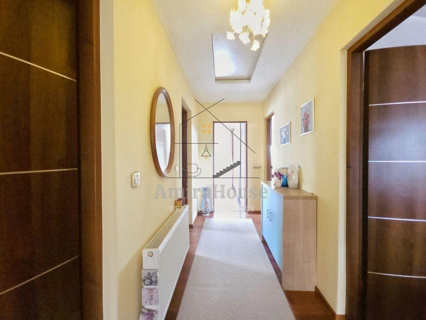 Casa individuala 5 camere, teren 600 mp, finisata, 167 mp utili zona str Oasului - 24