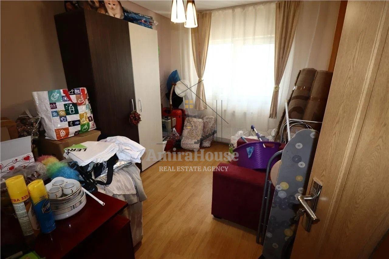 Apartament 3 camere la etajul 3 Intre Lacuri - 12
