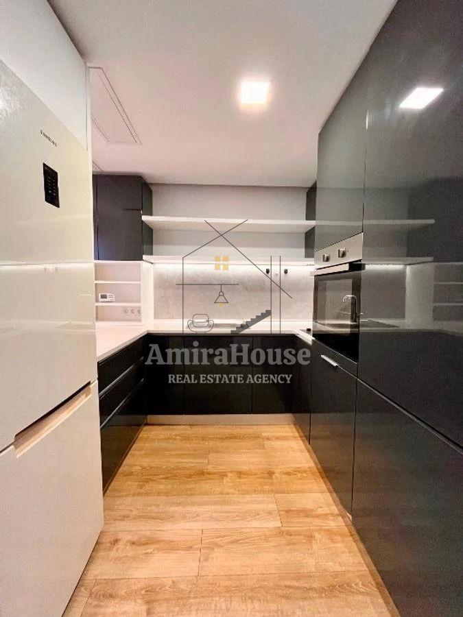 Apartament 2 camere, finisat, mobilat, parcare, constructie noua, zona Iulius - 10