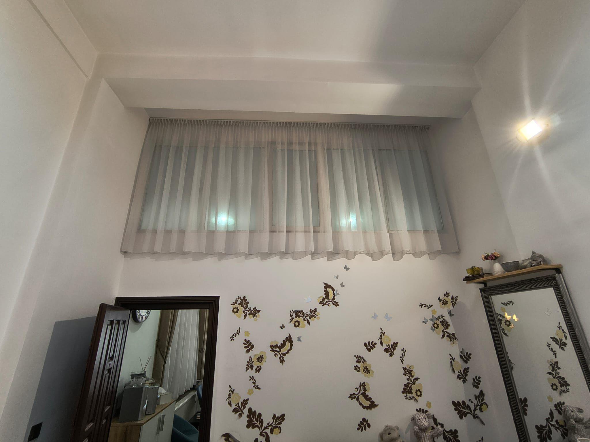 Spatiu comercial, ultracentral, Republicii, Oradea. 600 E/lună. Com 0 - 8