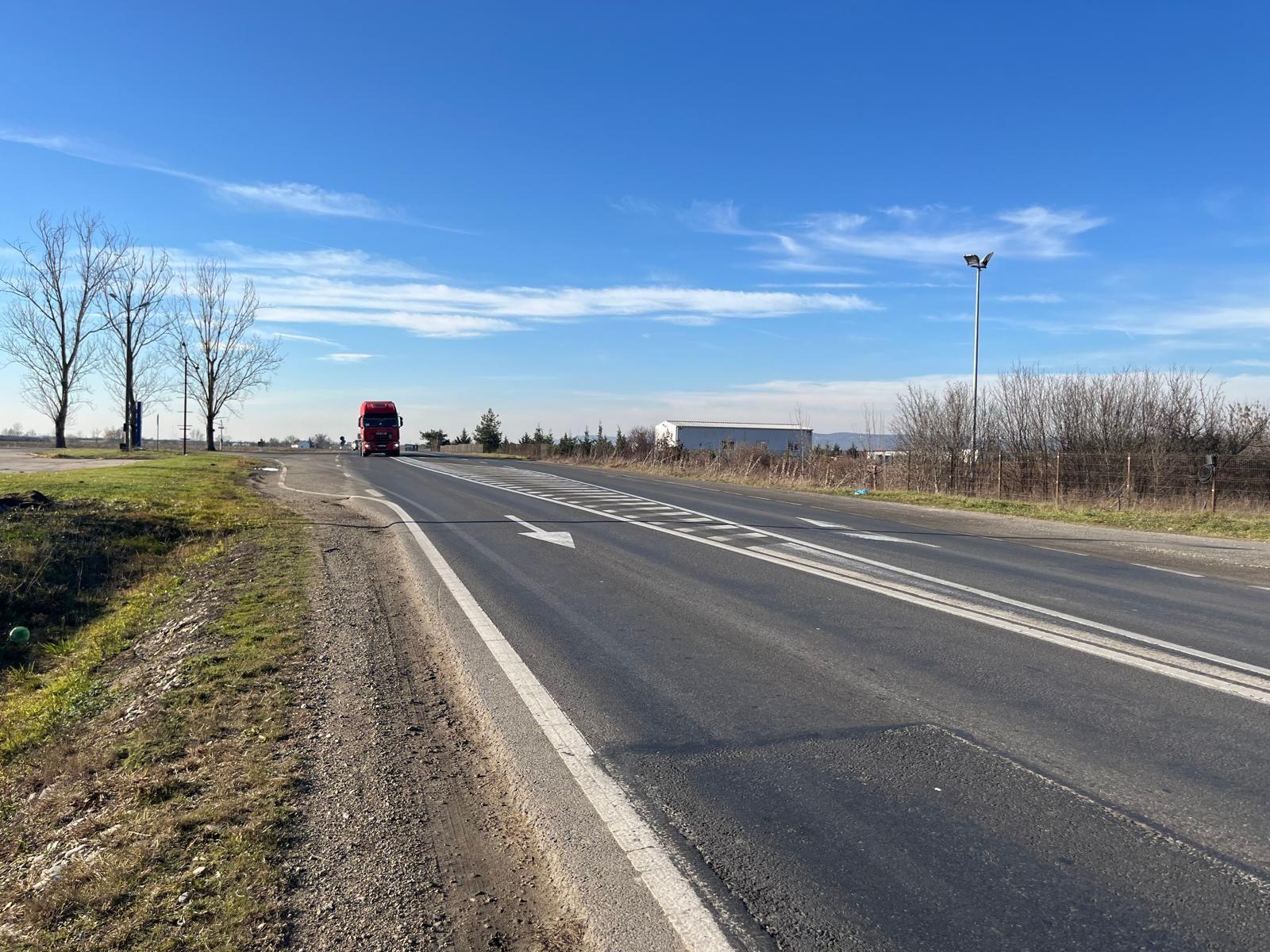 Teren intravilan, Săcădat, 27 921 mp. 9,5 Euro/mp. Comision 0. - 12