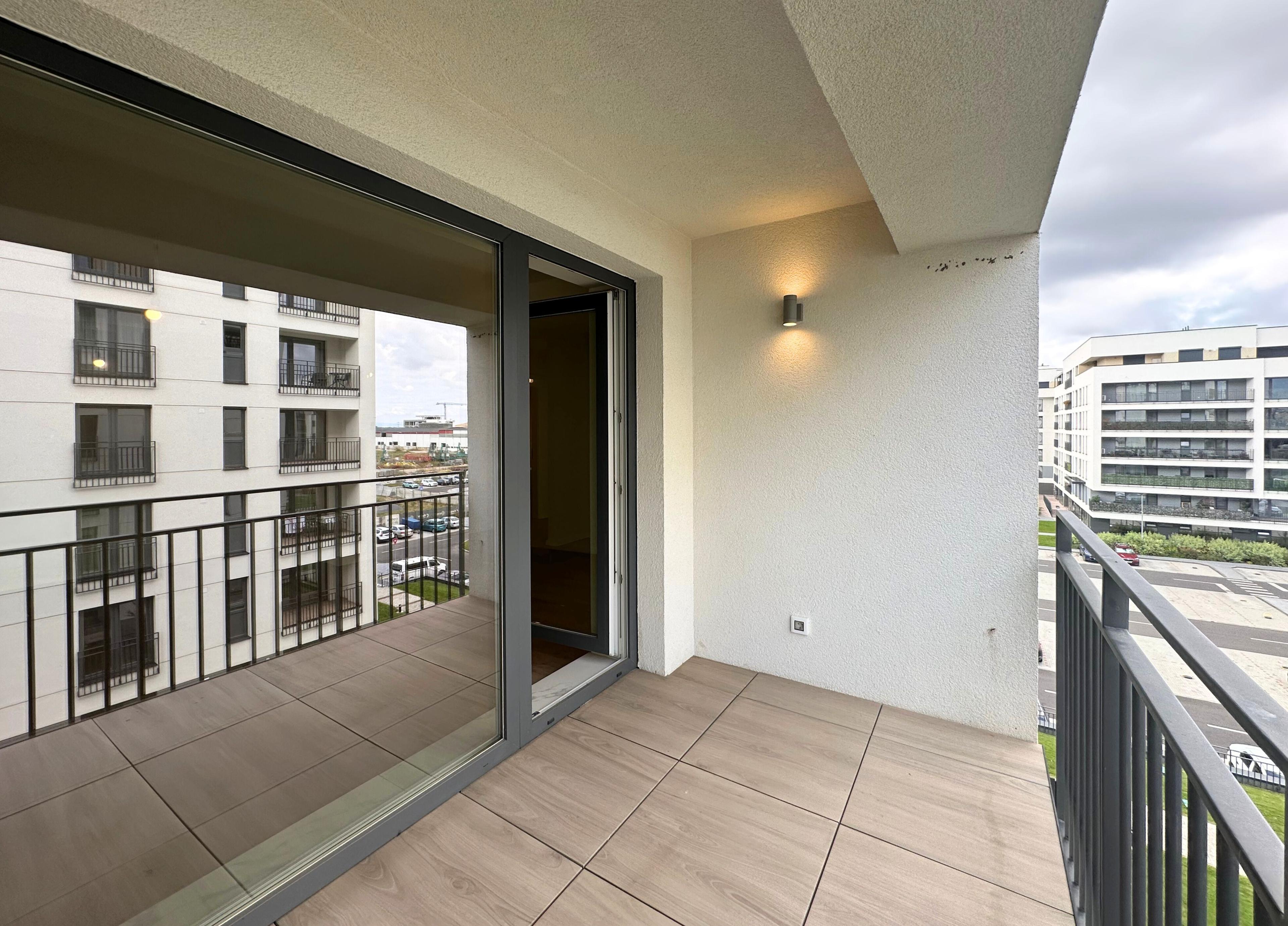 Apartament de lux 2 camere nelocuit Zona Coresi Kasper - 6