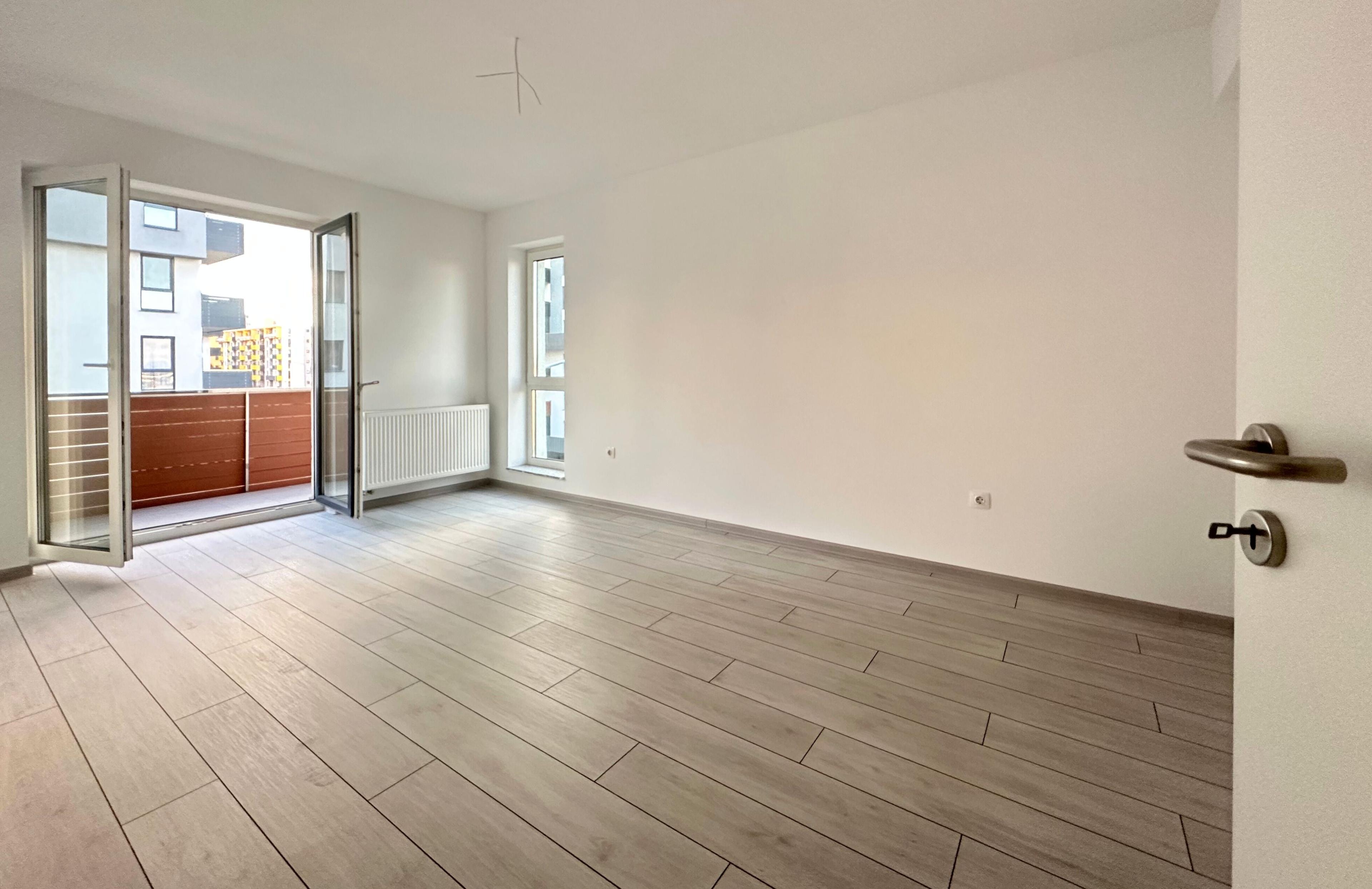 VÂNZARE APARTAMENT 2,5 CAMERE NOU NELOCUIT - 1