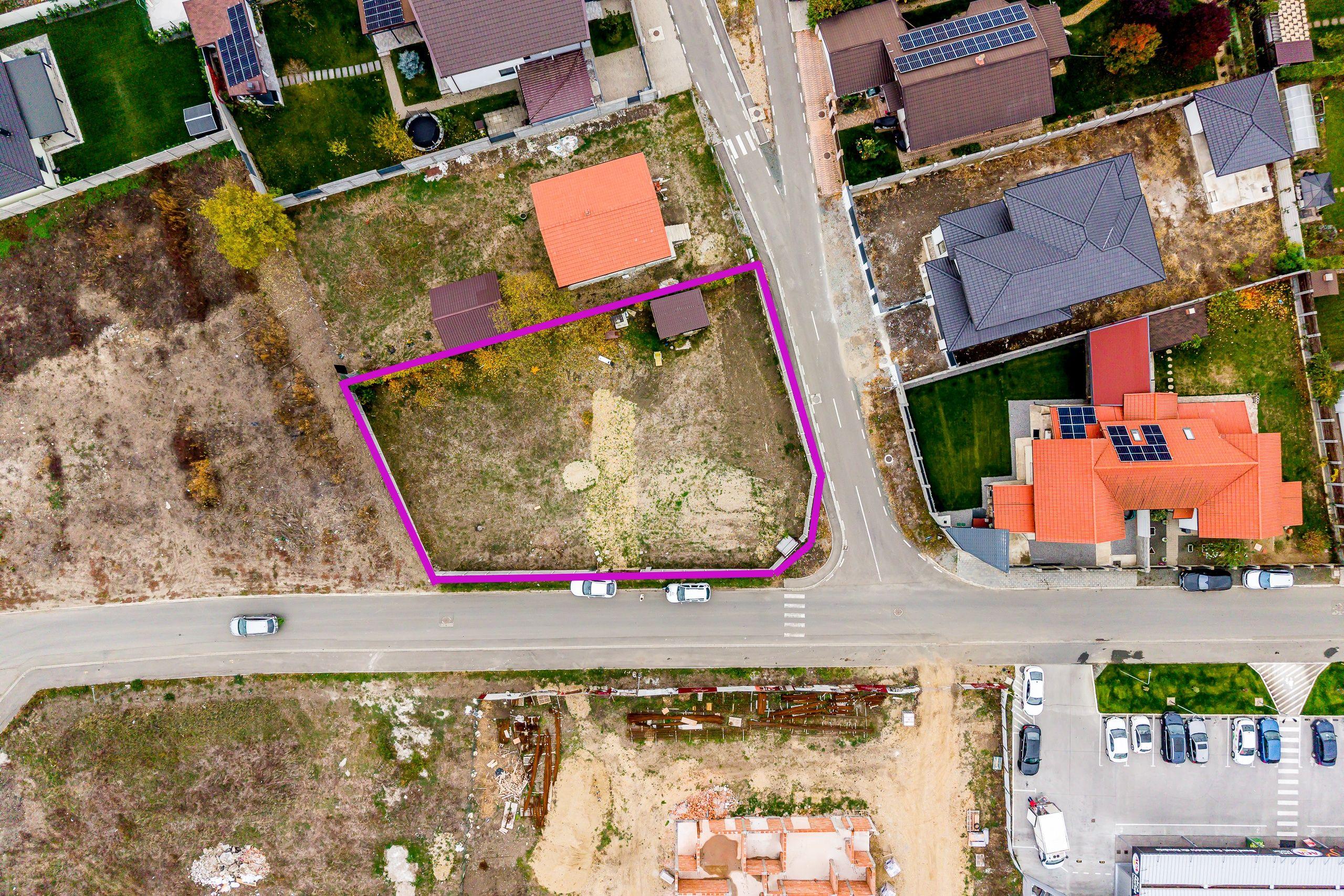 Oportunitate rară în Via Carmina – Strada Flavia | 955 mp - 1