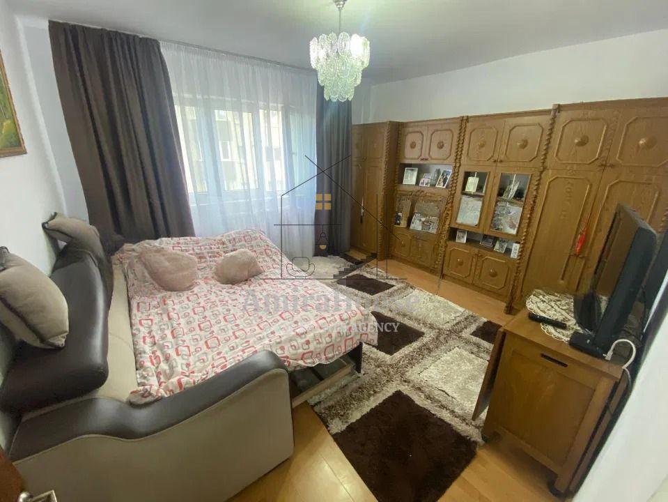 Apartament 2 camere decomandat zona strazii Bucegi - 2