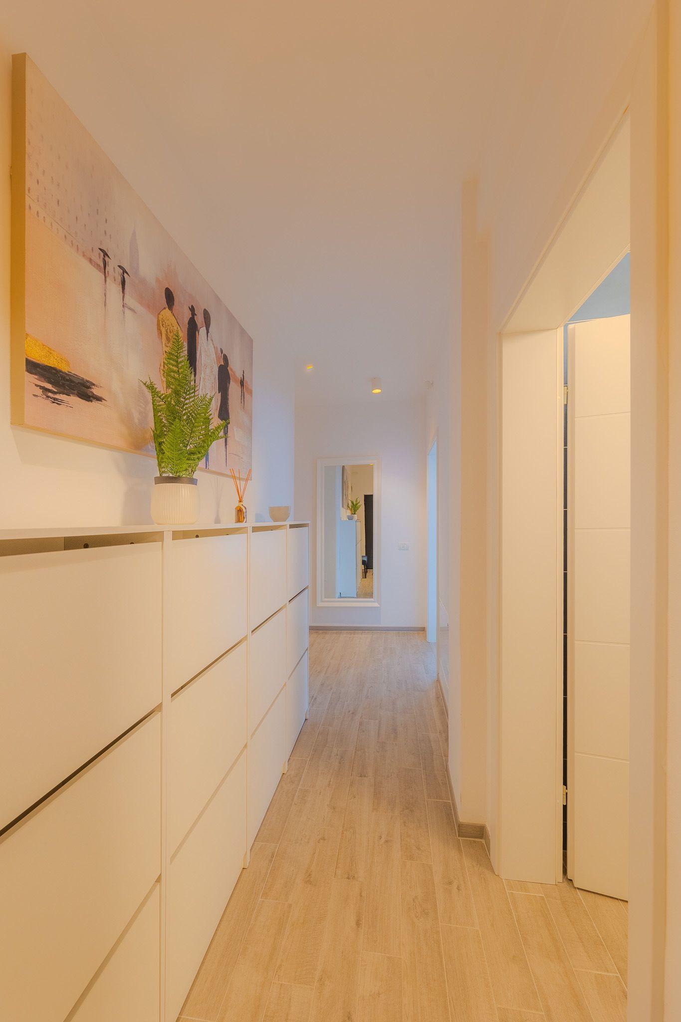 Apartament 3 camere, ultracentral, Oradea. 287 000 E. Comision 0 - 7