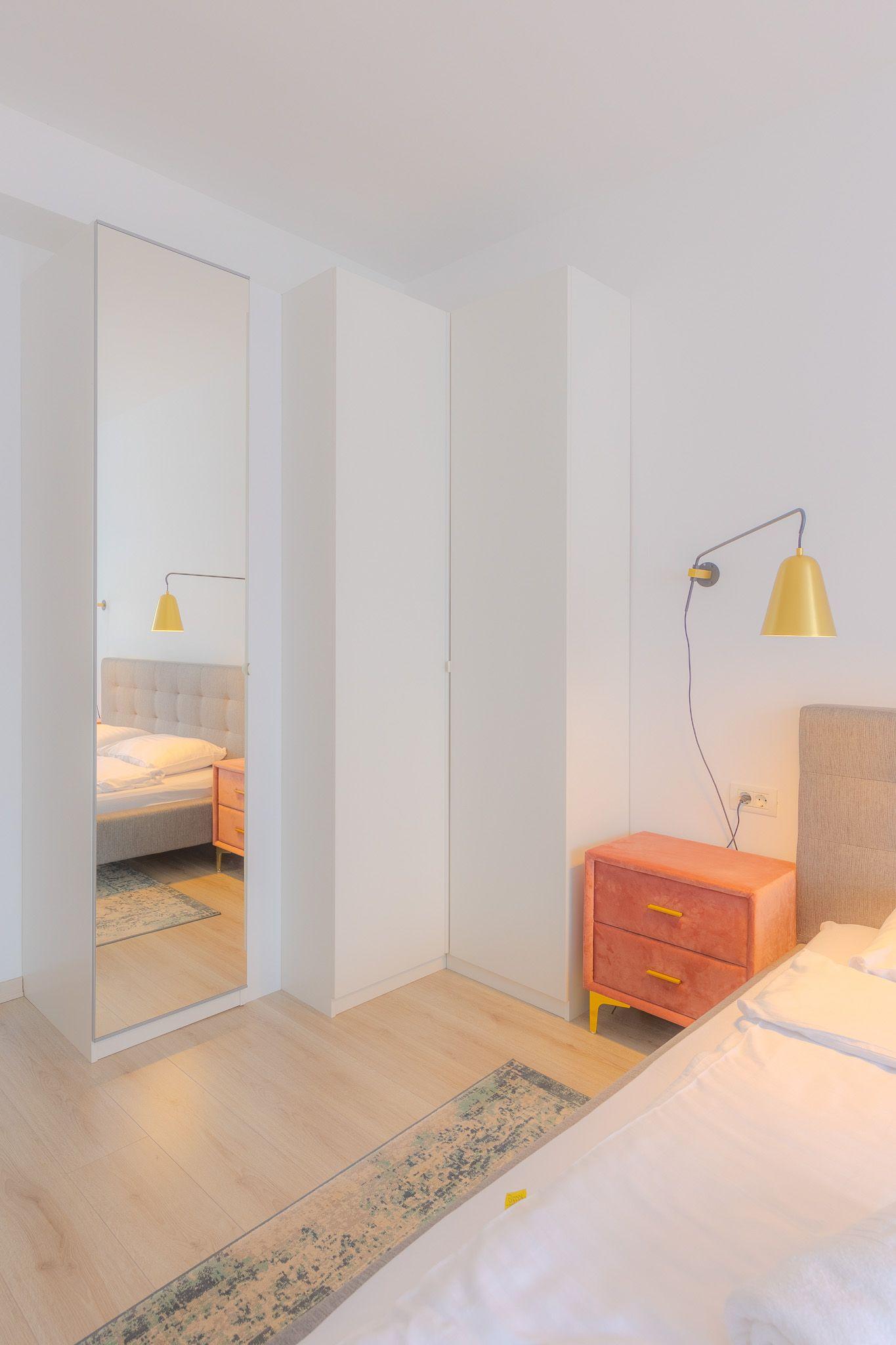 Apartament 3 camere, ultracentral, Oradea. 287 000 E. Comision 0 - 10