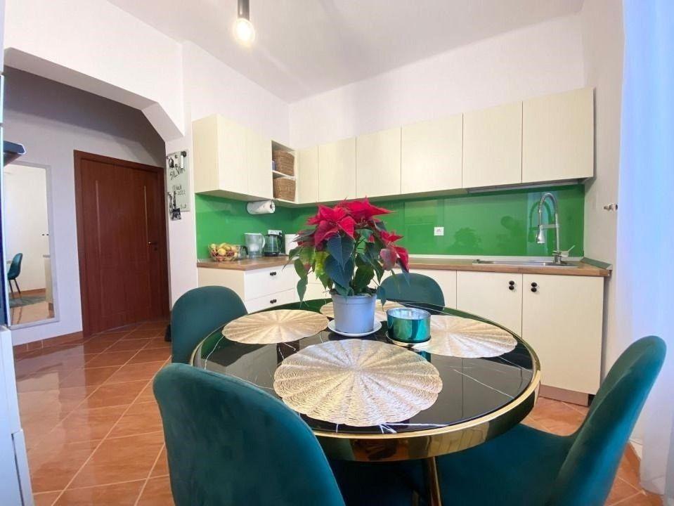 Apartament 3 camere, Gheorghe Doja, Oradea,70 mp. 125 000. Comision 0. - 10
