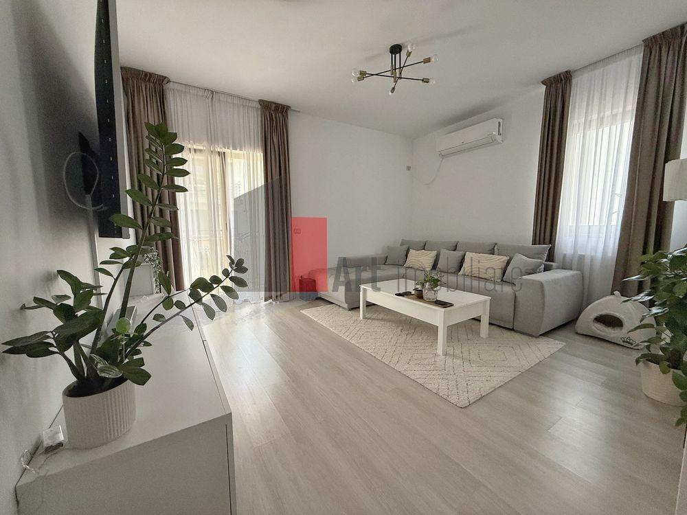 Apartament 3 camere, 80 mp cu parcare inclusa Padurea Roşu -Militari - 1