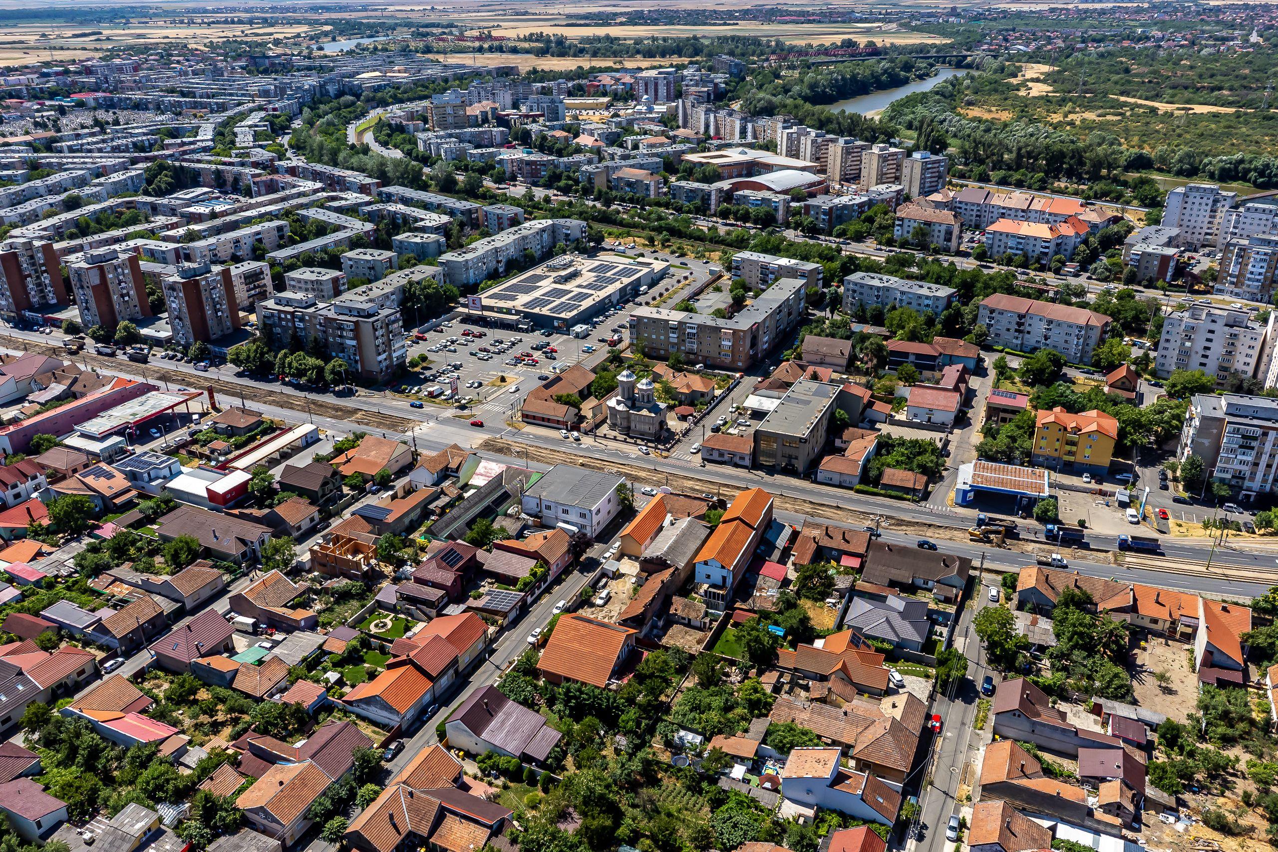 Spațiu comercial pe Calea Radnei – 964 mp teren + hală | 0% comision - 4