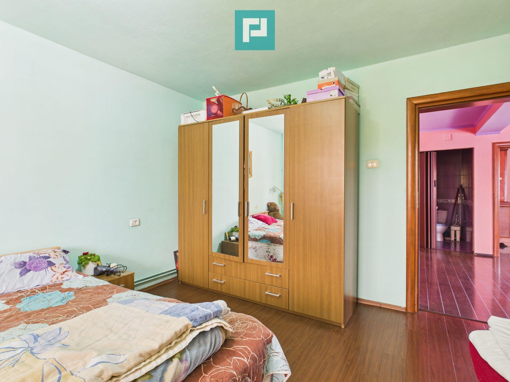 Casă individuală în Săcălaz - 2063 mp teren - 7