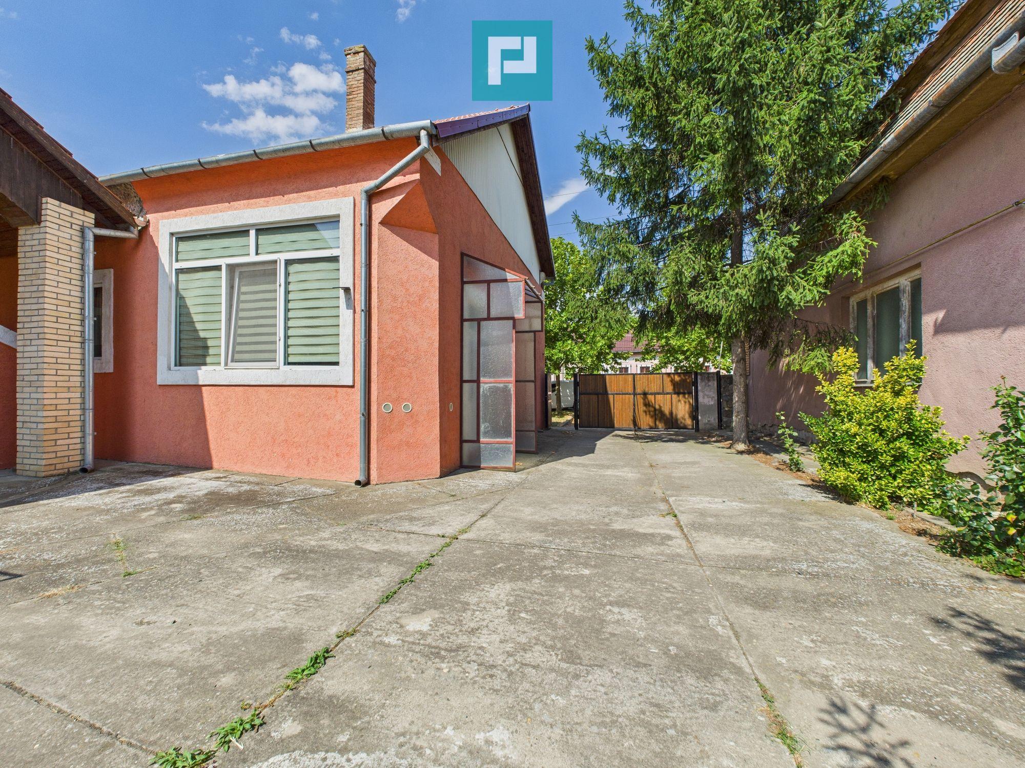 Casă cu 6 camere în Sânicolau Mare Timiș - 24