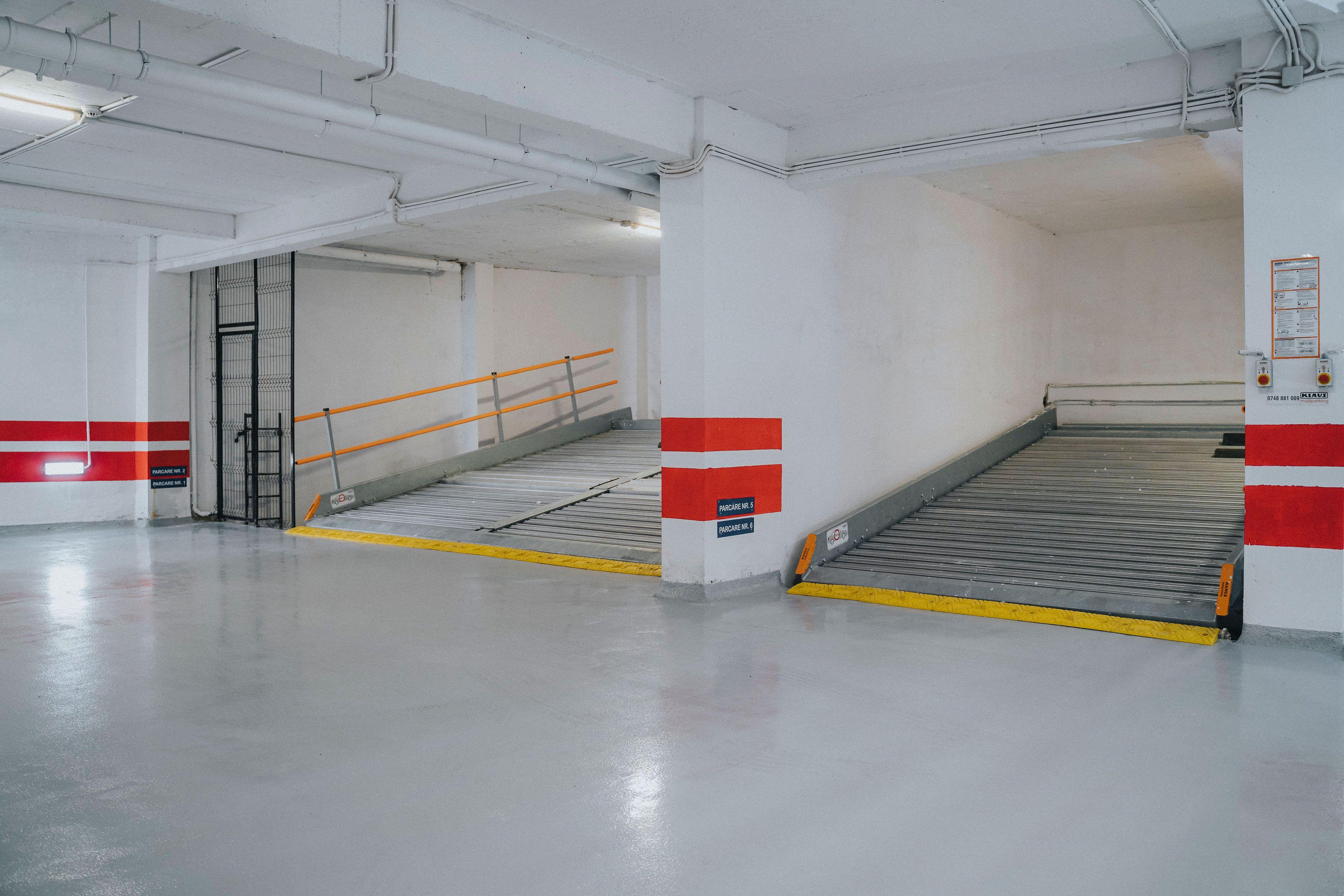 2 camere, ultracentral, Oradea. 206 000 E. Comision 0 - 13