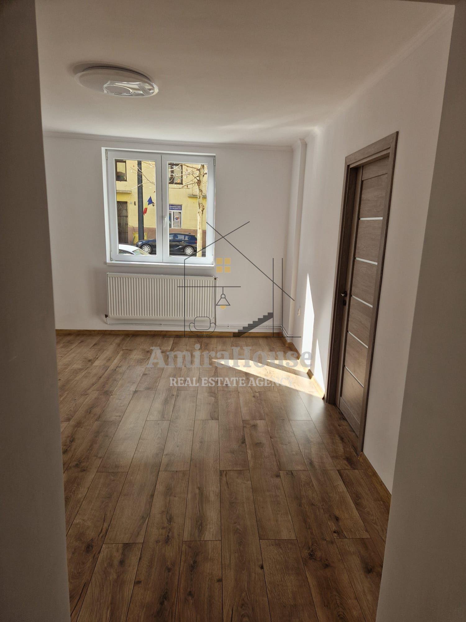 Apartament 3 camere, recent finisat, str Horea - 17
