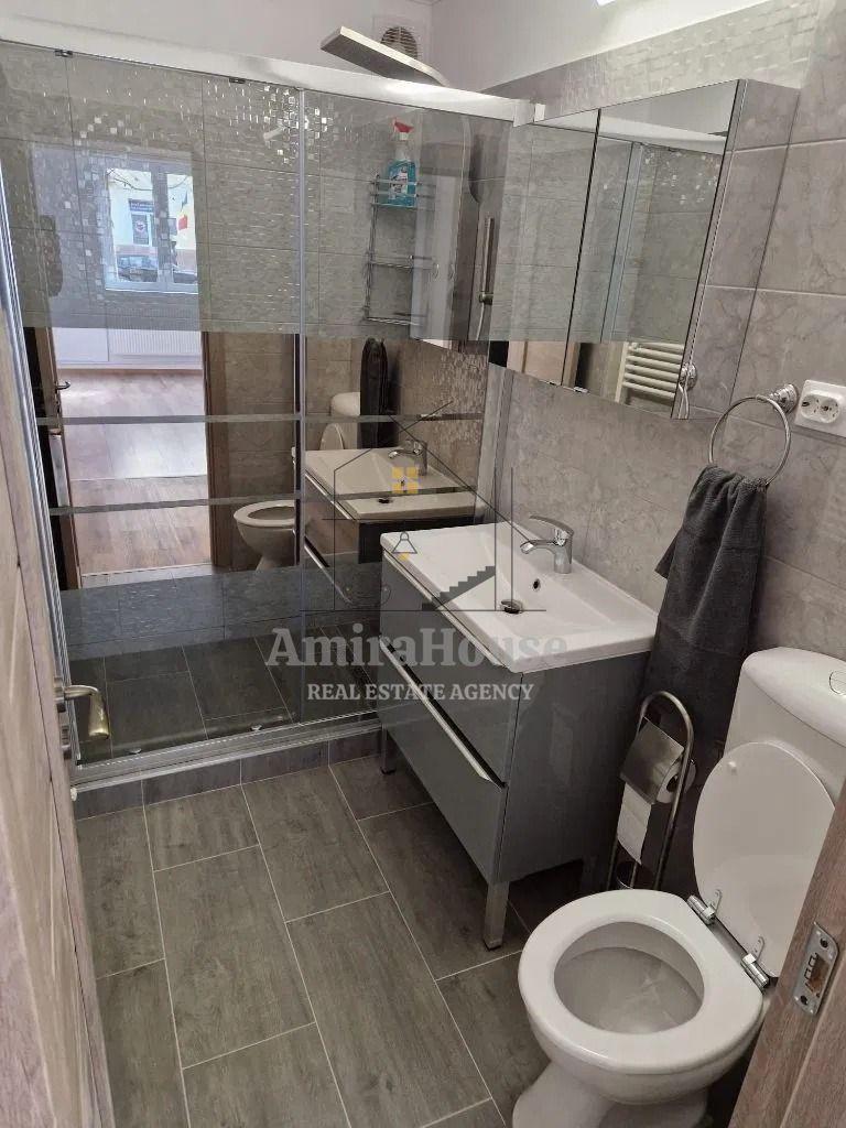 Apartament 3 camere, recent finisat, str Horea - 12