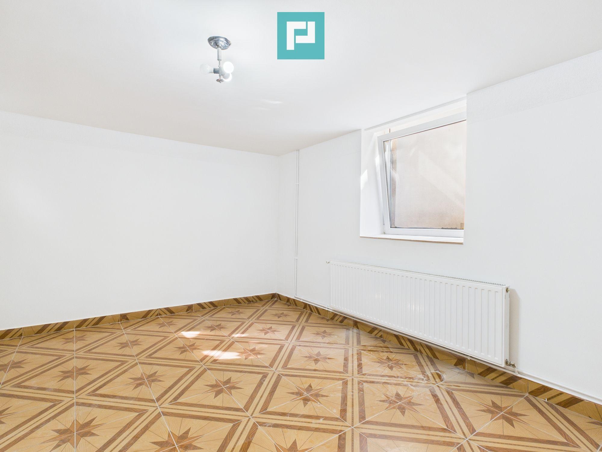 Apartament 4 camere, Bulevardul Revoluției - 10