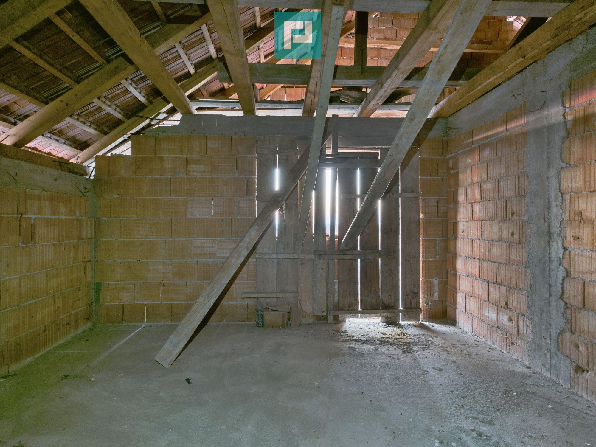 Proprietate impresionantă între Curtici și Macea - 25