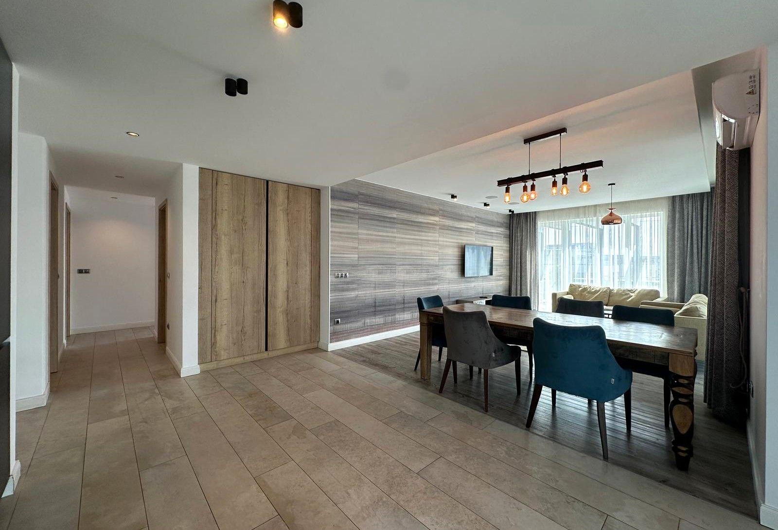 Inchiriem penthouse LUX 4 camere cu terasa de 122 mp zona Coresi - 1