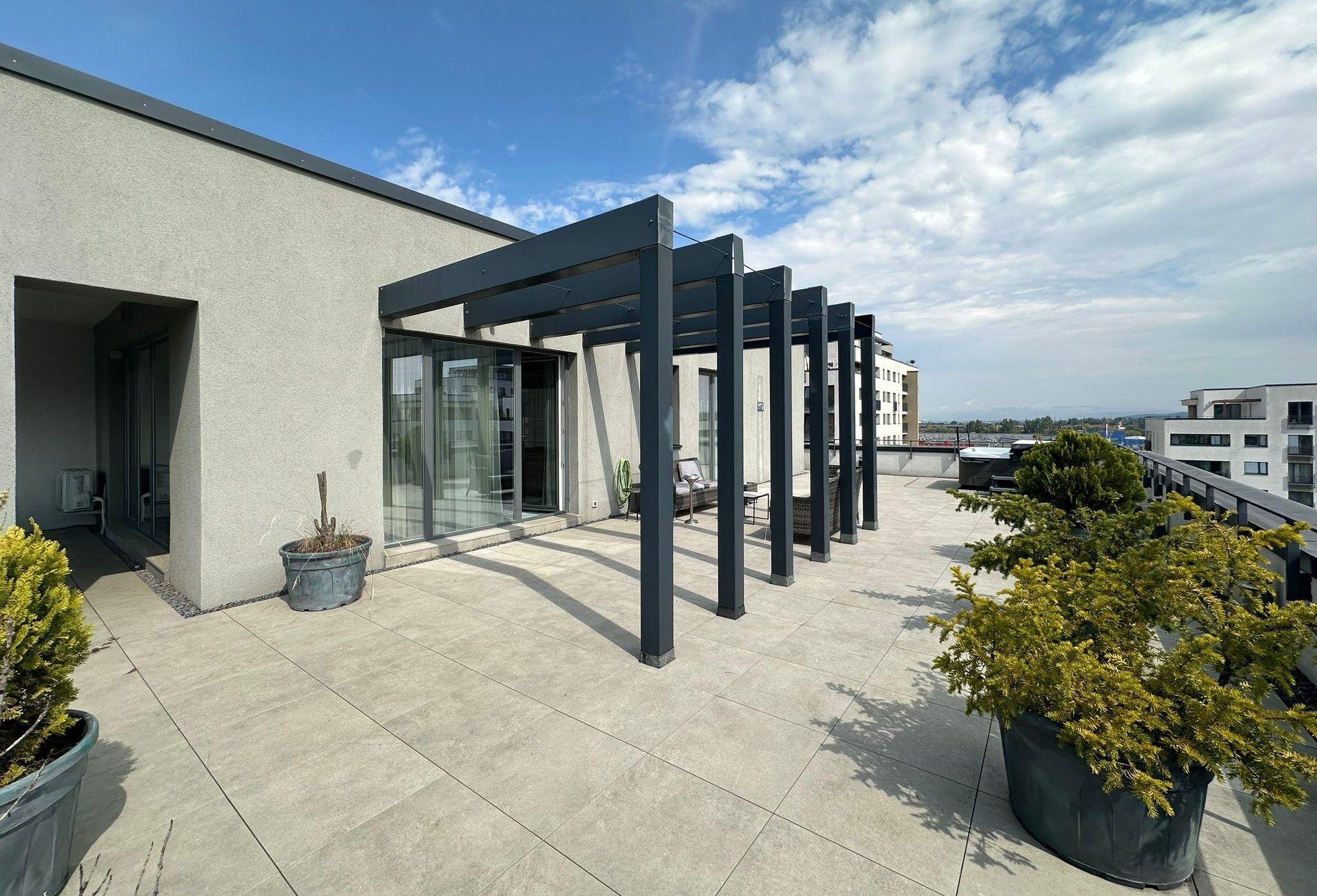 Inchiriem penthouse LUX 4 camere cu terasa de 122 mp zona Coresi - 4