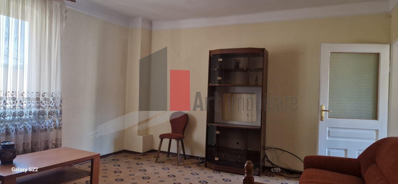 CASA DE VANZARE IN BUSTENI- POIANA TAPULUI - 9