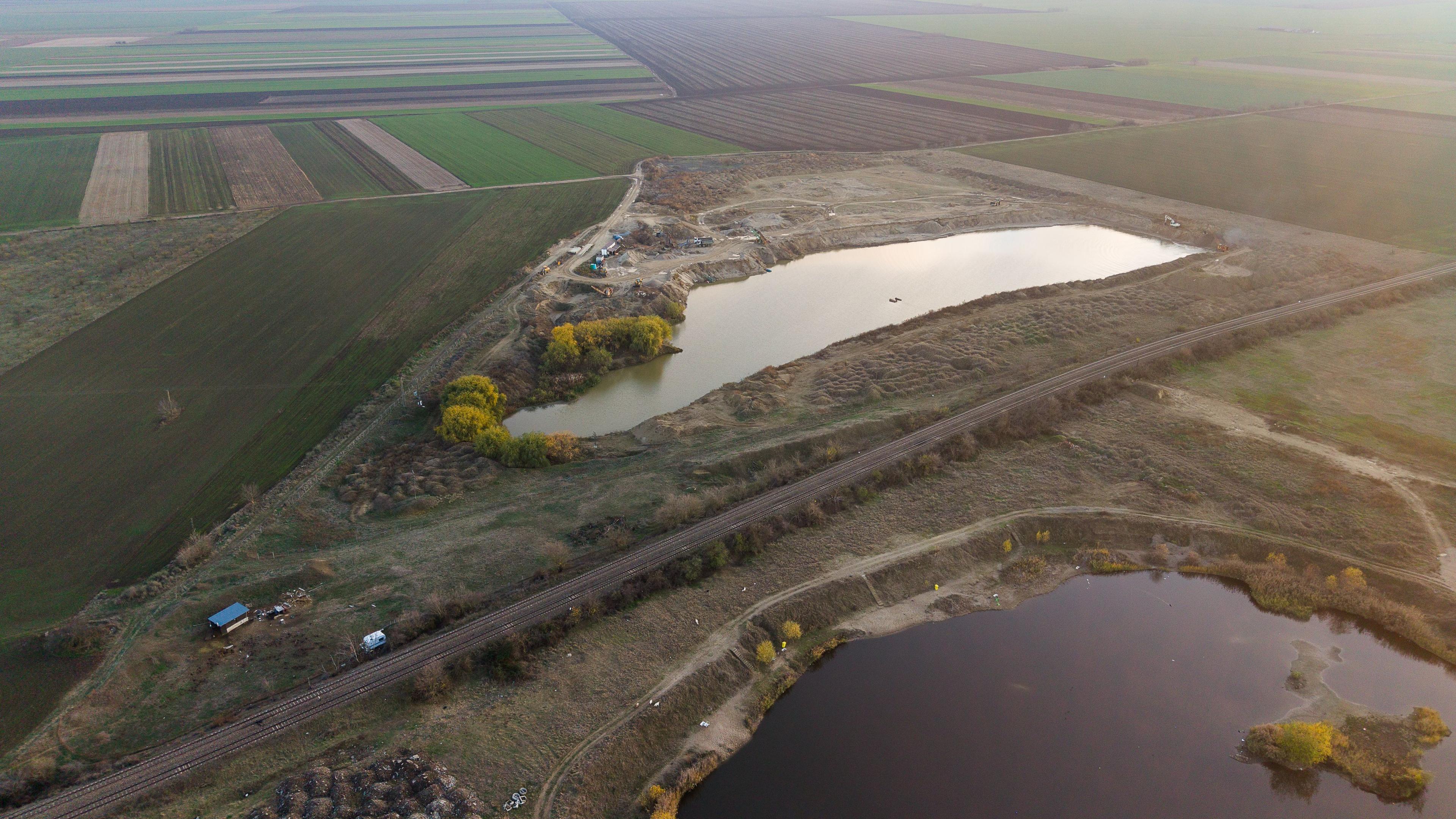 Balastieră în județul Arad cu teren de 12.5 ha - 6