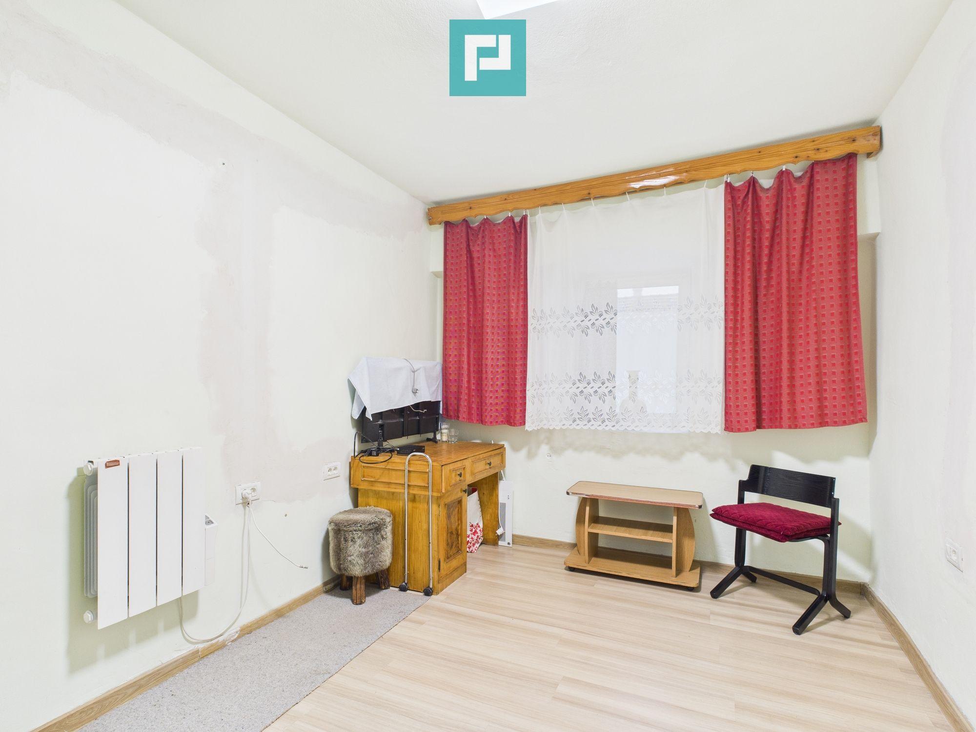 Casă complet renovată, teren 300mp, în Orțișoara - 4