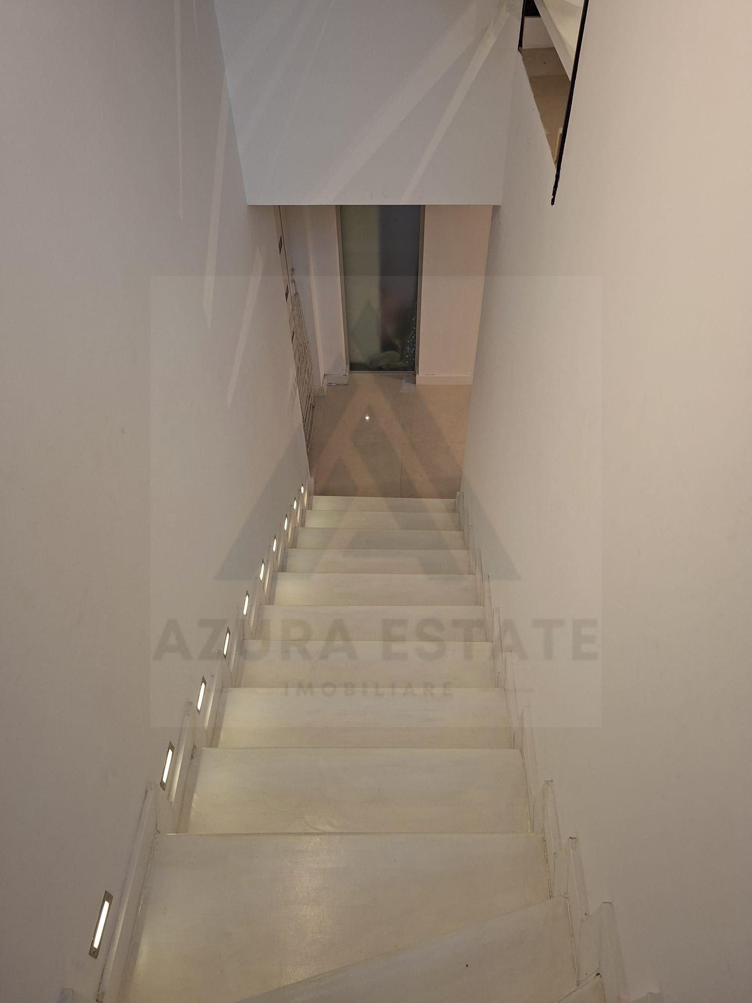 Casa moderna cu 6 camere terase 50 mp si curte in Parcul Sub Arini - 15