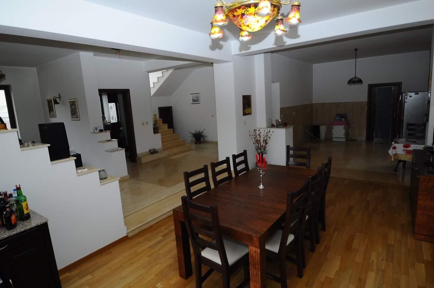 INCHIRIERE CASA - 3