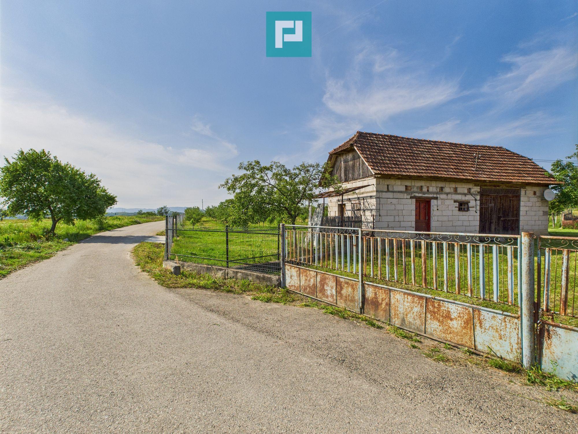 Casă cu teren de 4707 mp în Hălmăgel, județul Arad - 24