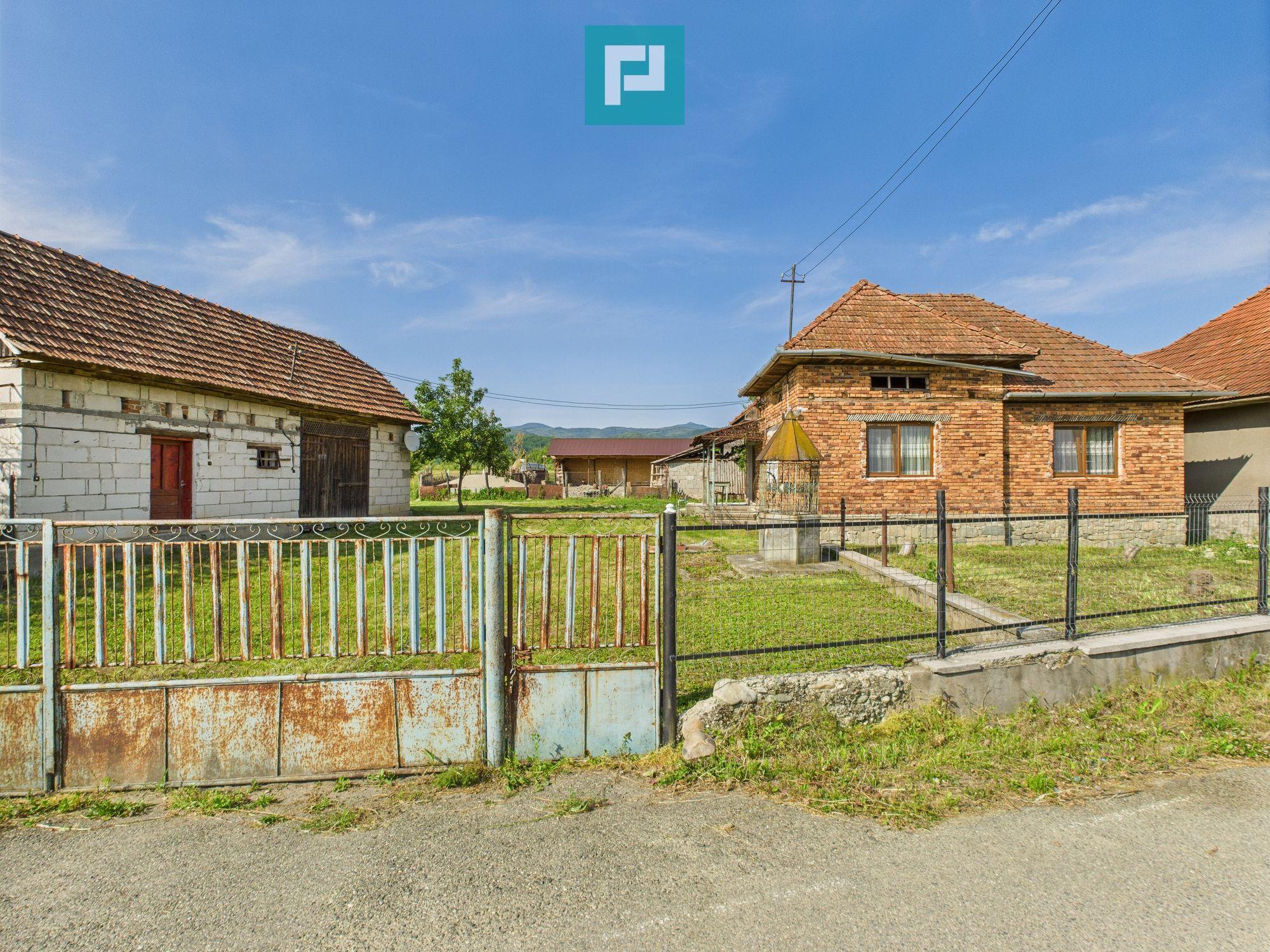 Casă cu teren de 4707 mp în Hălmăgel, județul Arad - 30